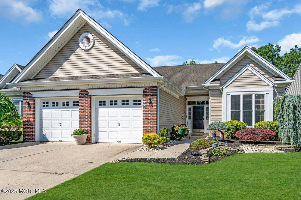 24 Oakmont Lane, Jackson, NJ, 08527