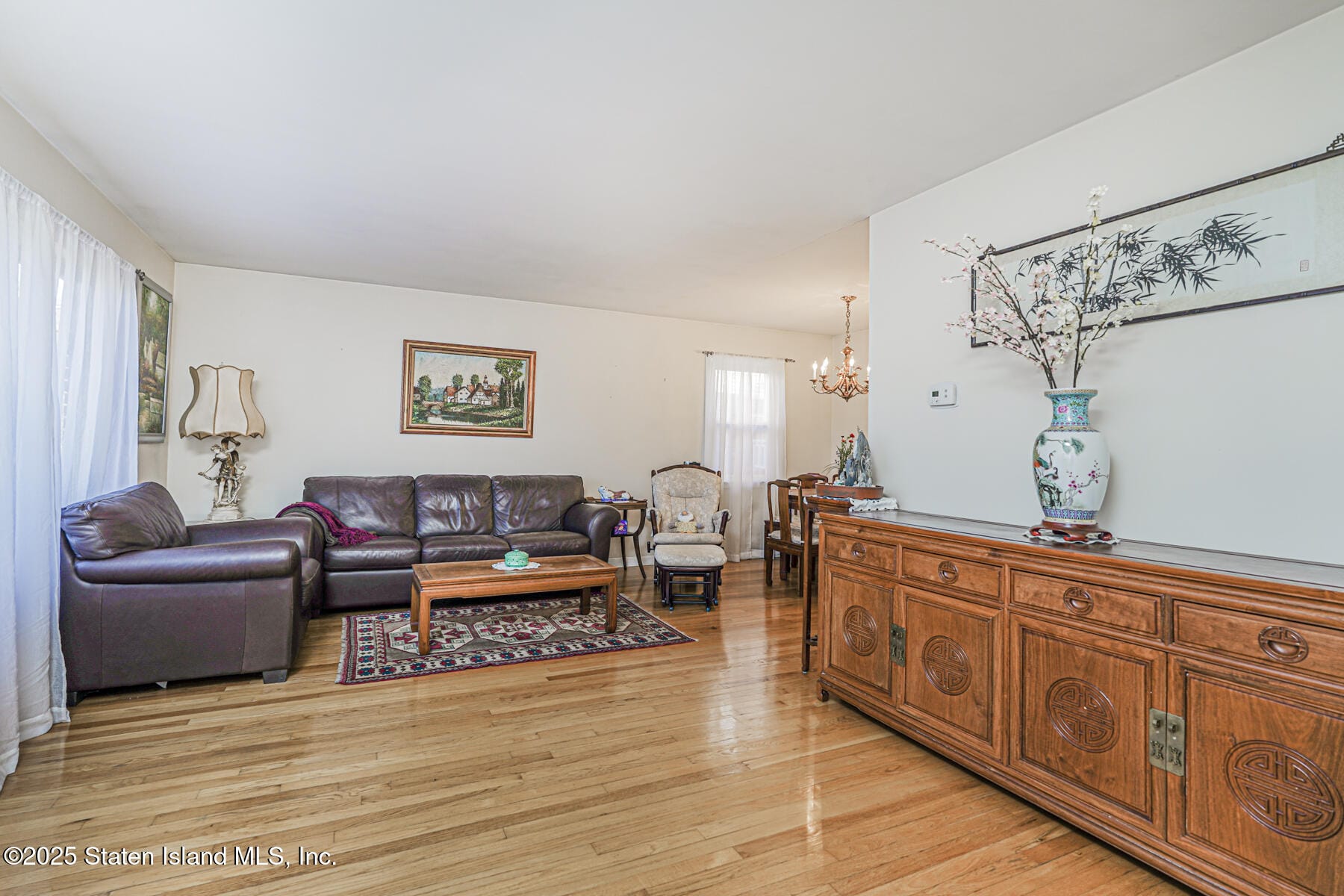 84 Leslie Avenue Image 3