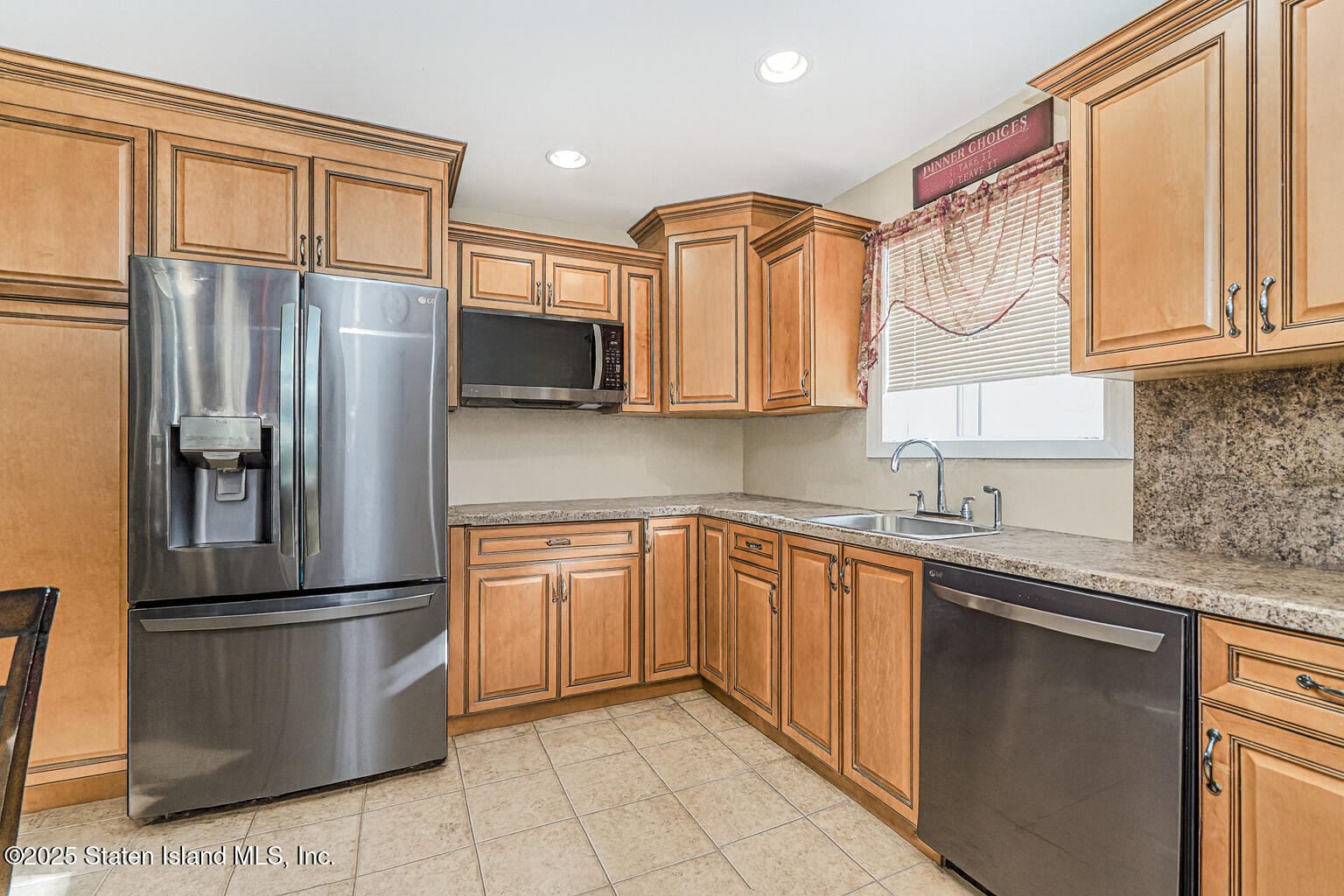 141 N Pine Terrace, Staten Island, NY, 10312 image 8