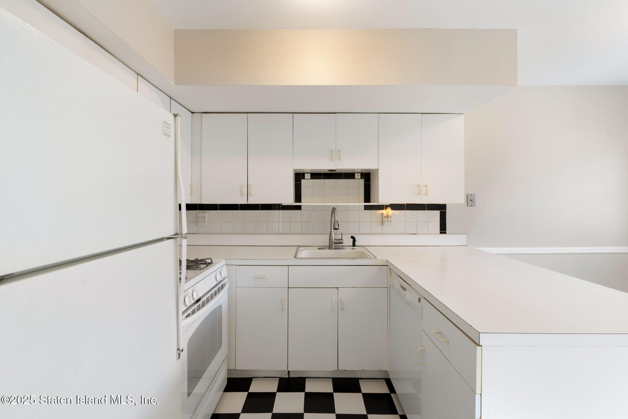 8 Dreyer Avenue A, Staten Island, NY, 10314 image 6