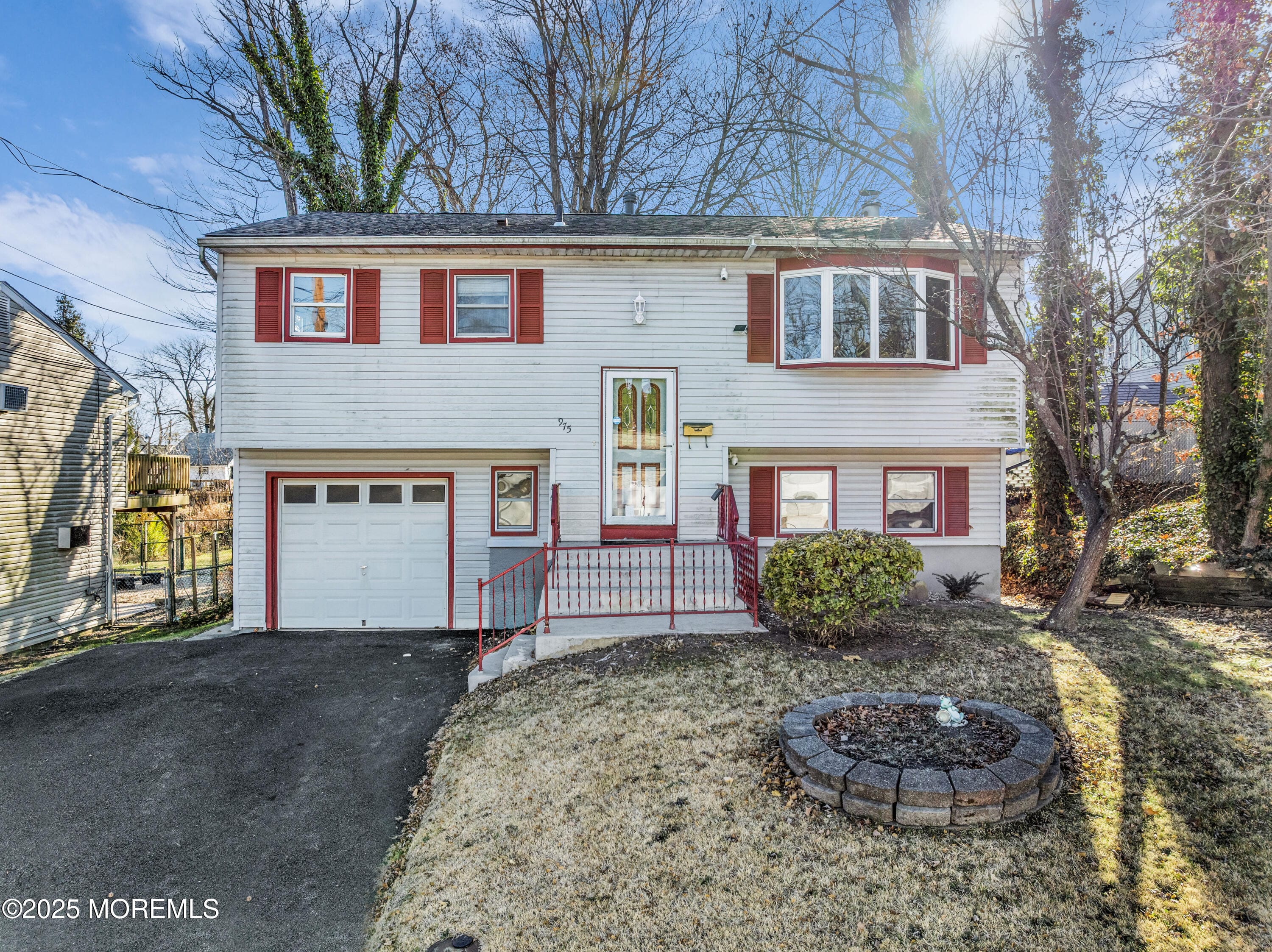 975 S Concourse, Keyport, NJ, 07735