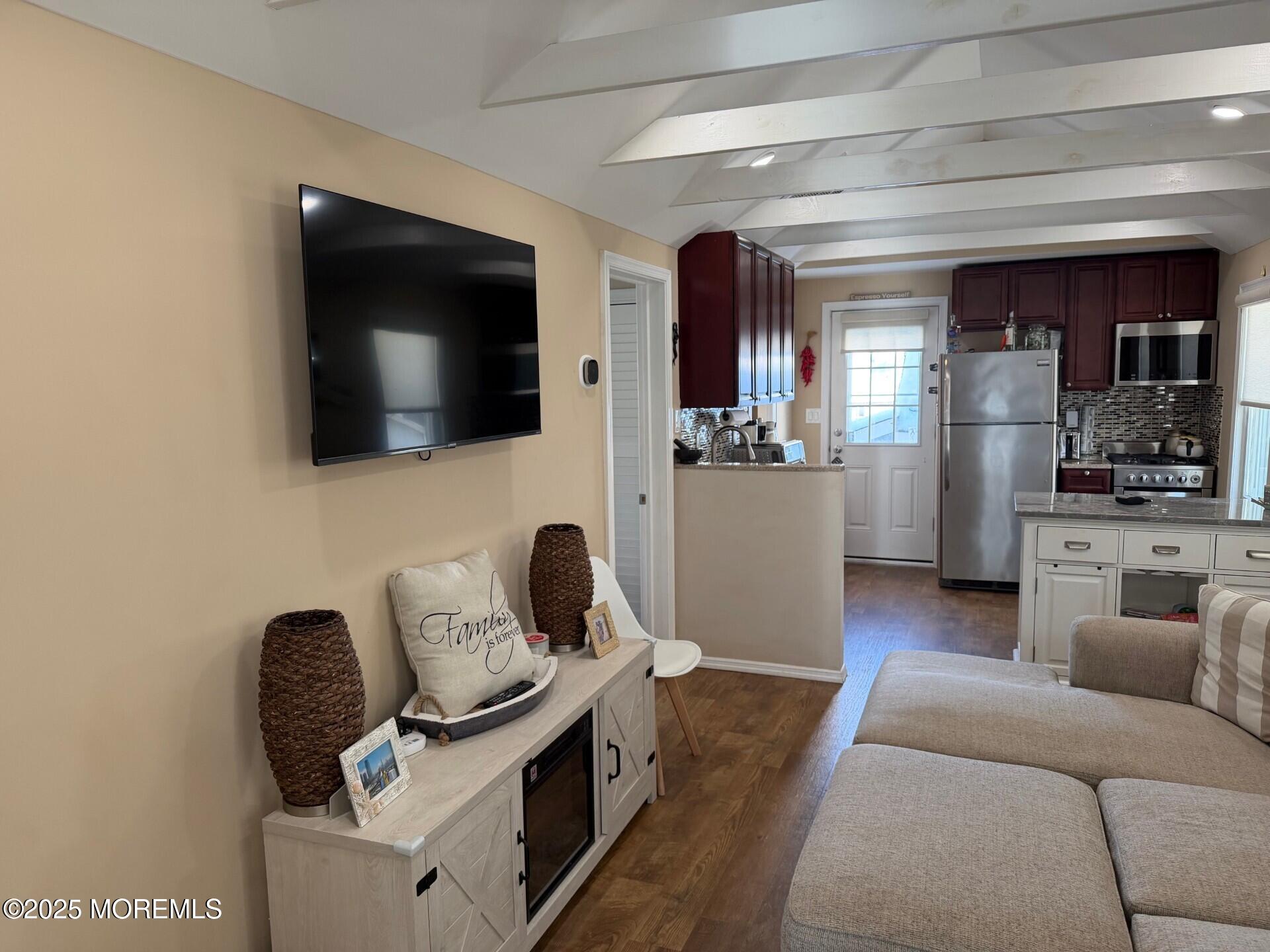 7 Brunswick Place Image 3