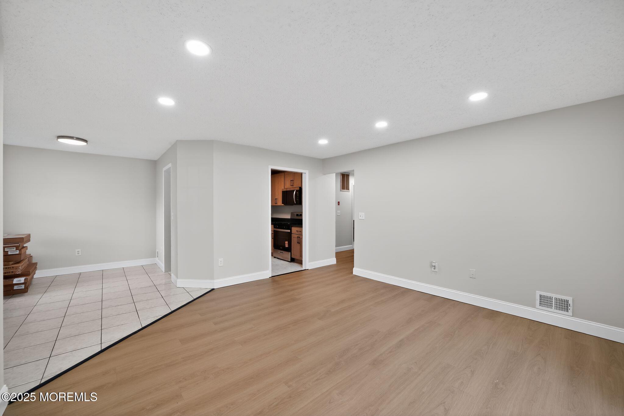 606 Goldthread Court Image 5