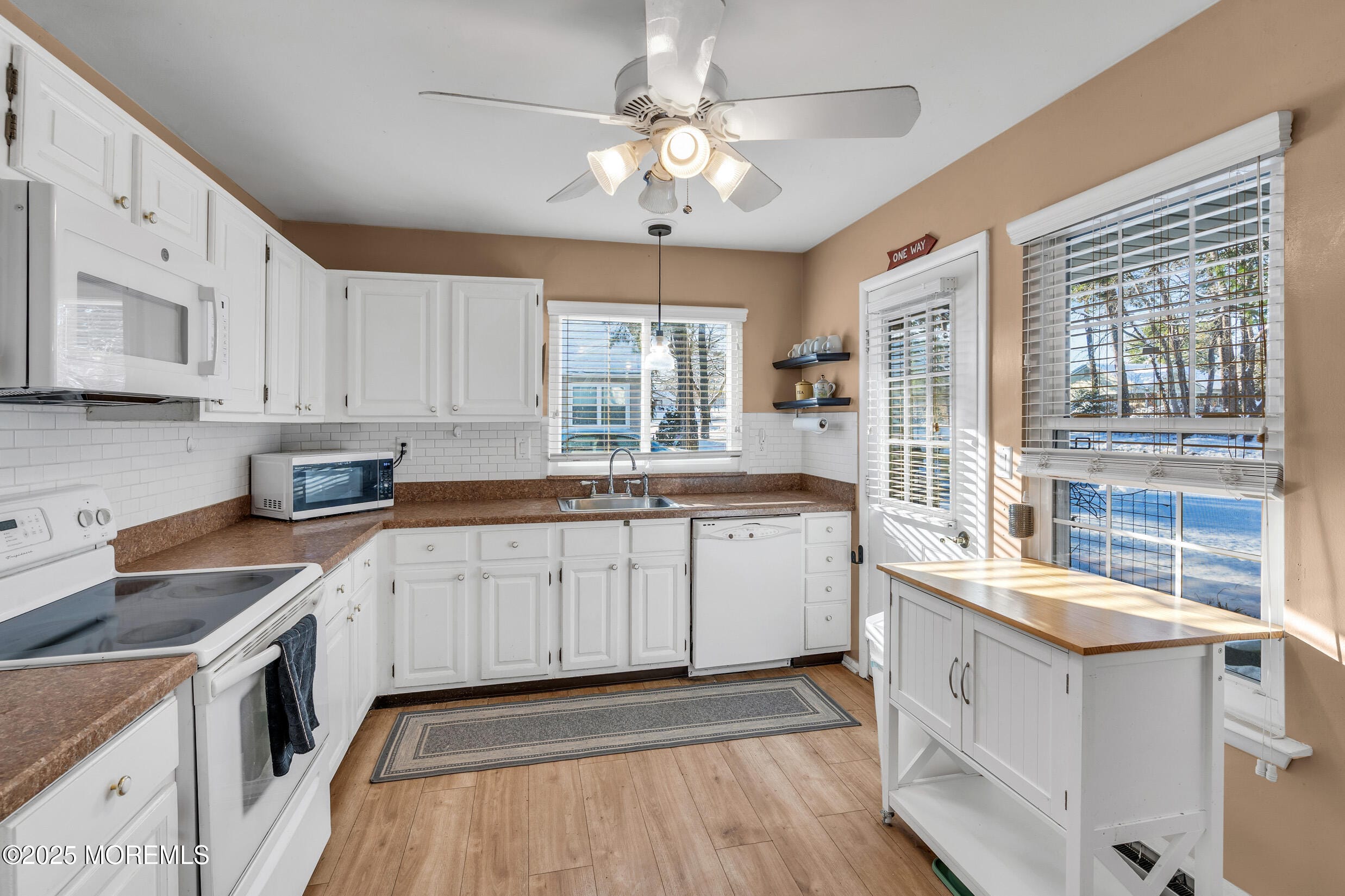 766B Liverpool Circle Image 5