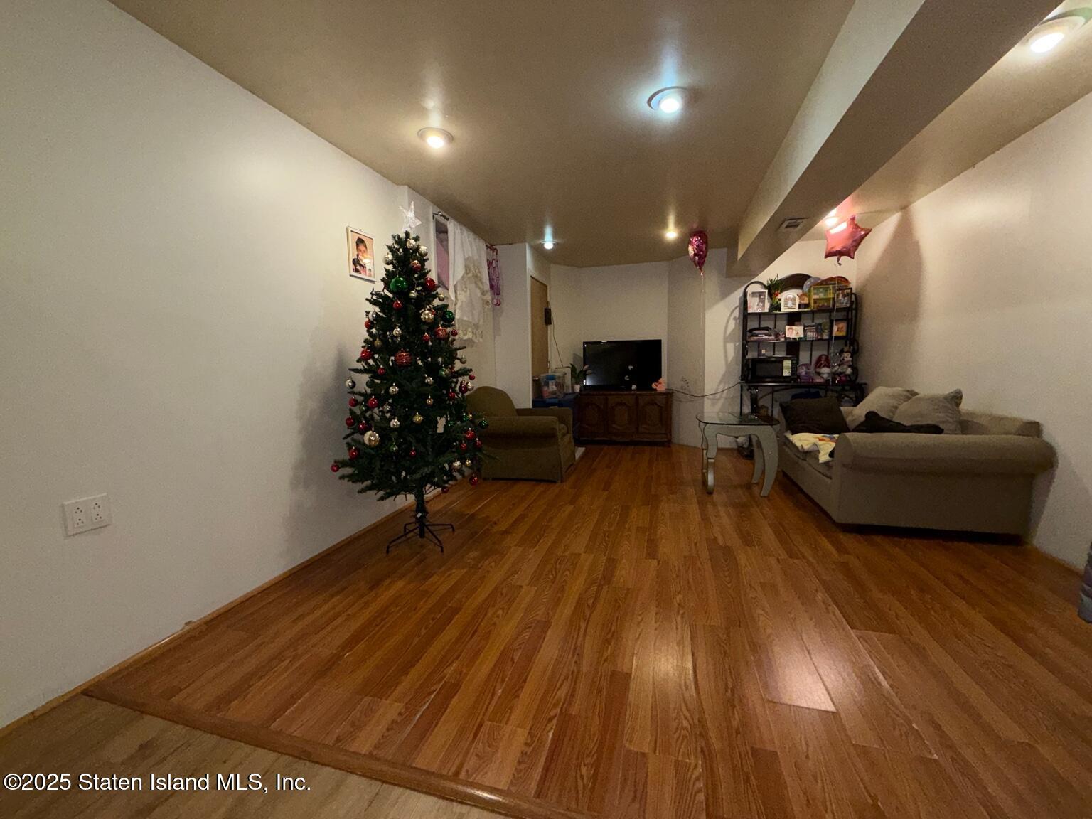 34 Northfield Court, Staten Island, NY, 10303 image 7