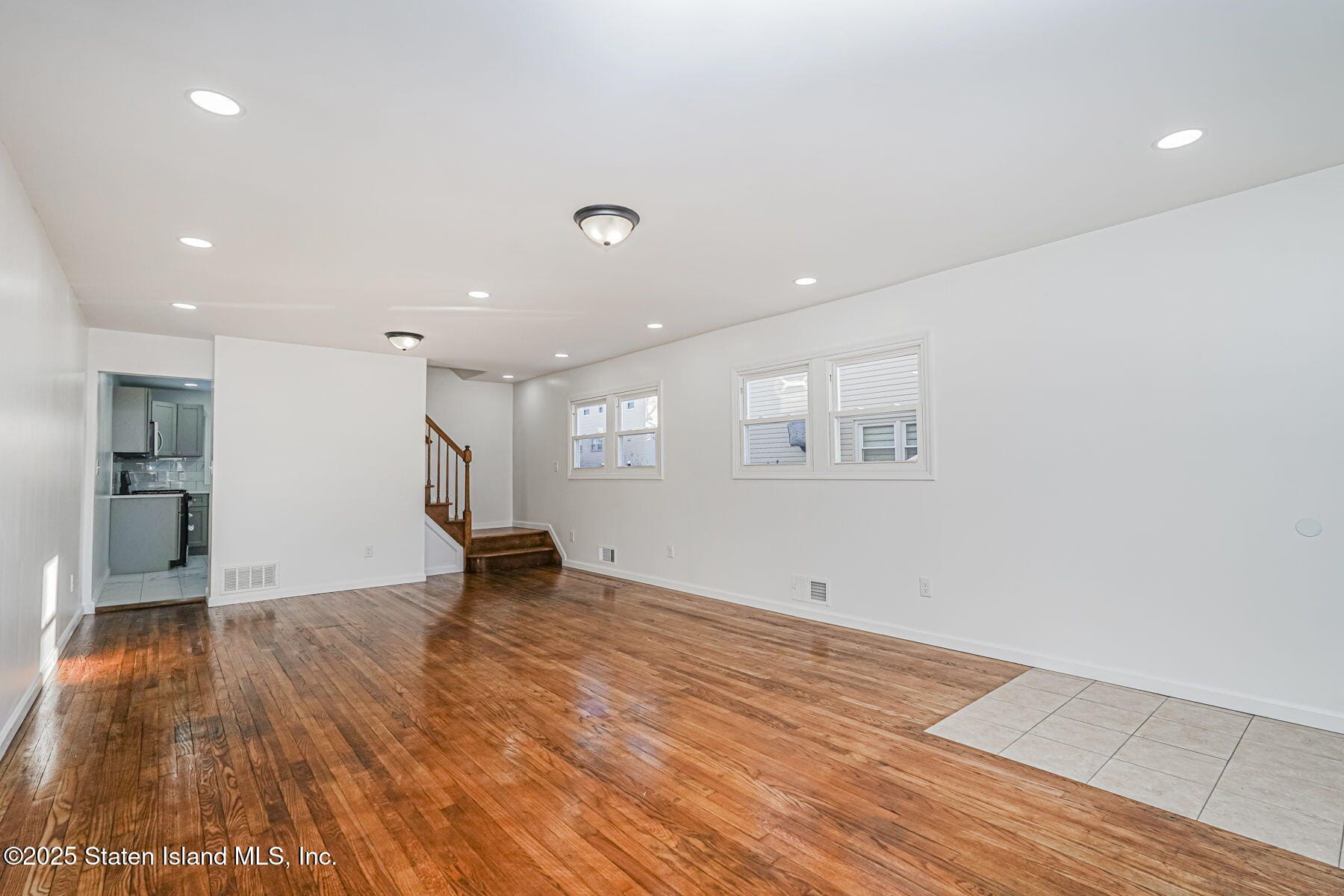 35 Bent Street Image 4