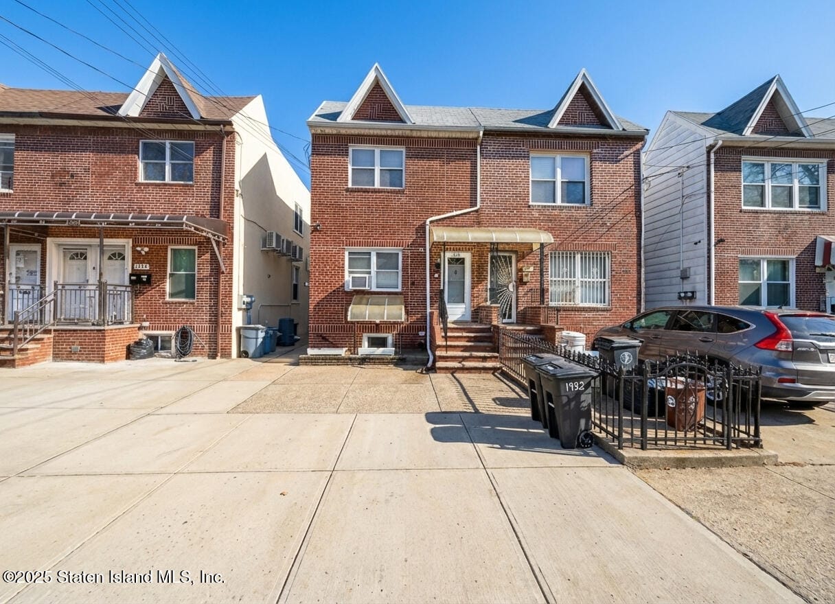 1932 W 9th Street Image 1