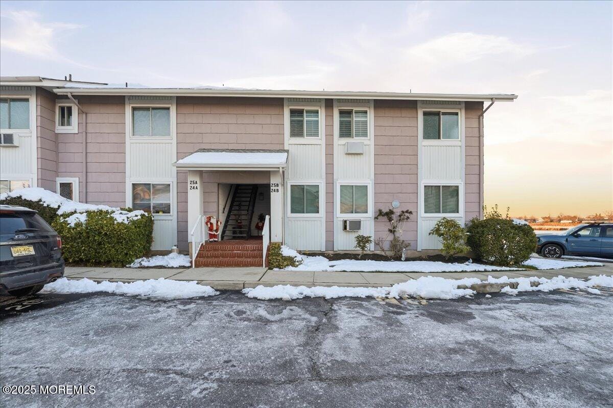 50 Valentine Street 25B, Monmouth Beach, NJ, 07750