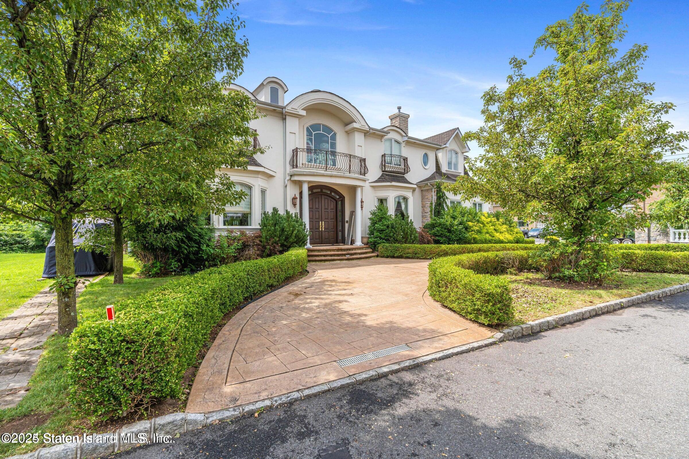 14 Ottavio Promenade Image 5