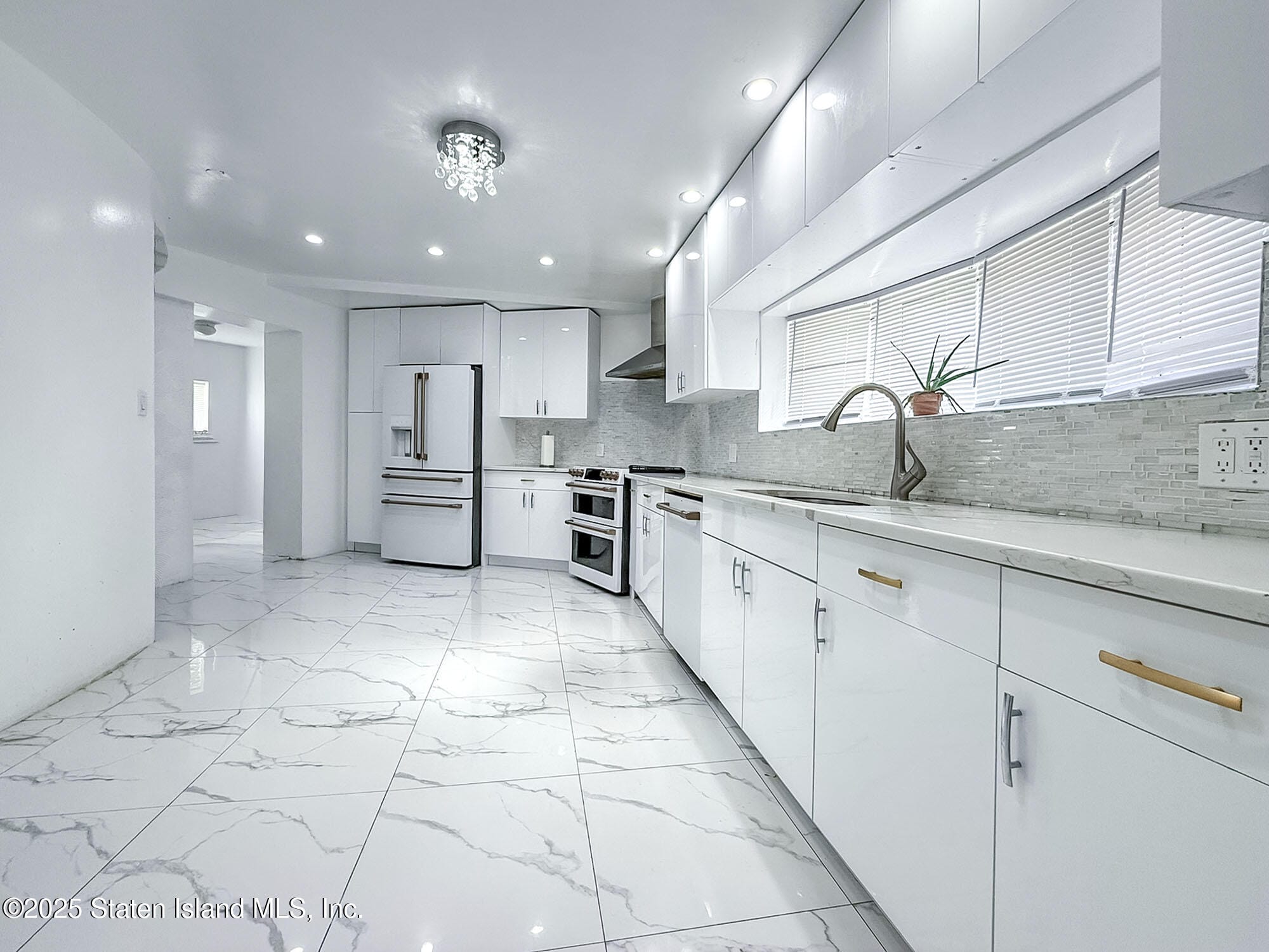 260 Hutchinson Boulevard, Mount Vernon, NY, 10552 image 9