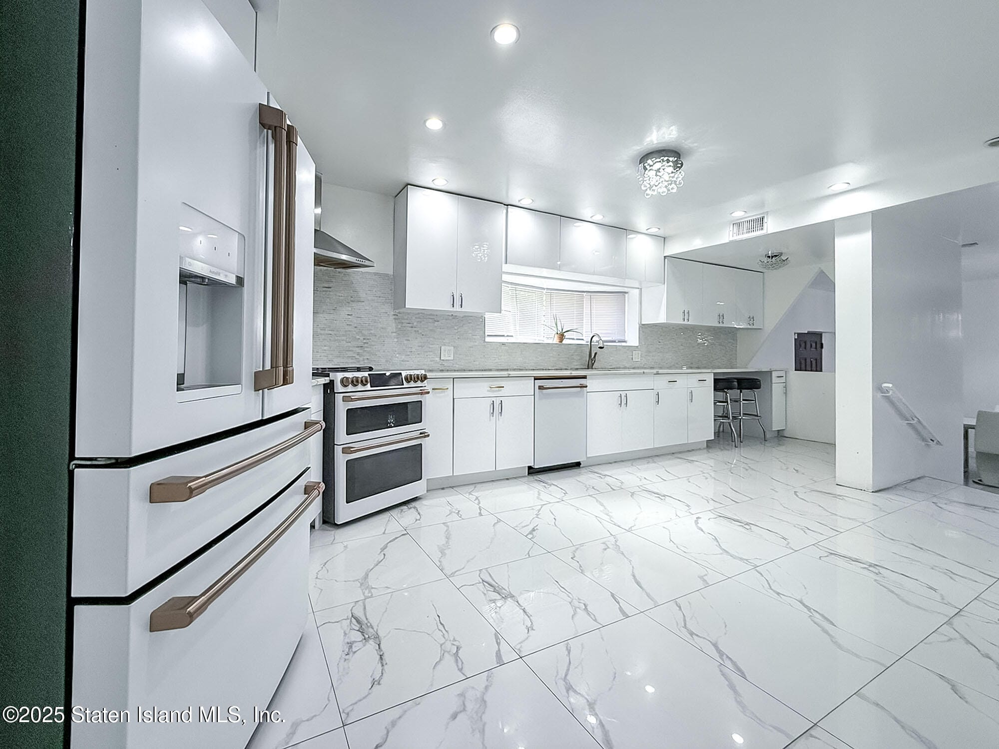 260 Hutchinson Boulevard, Mount Vernon, NY, 10552 image 8