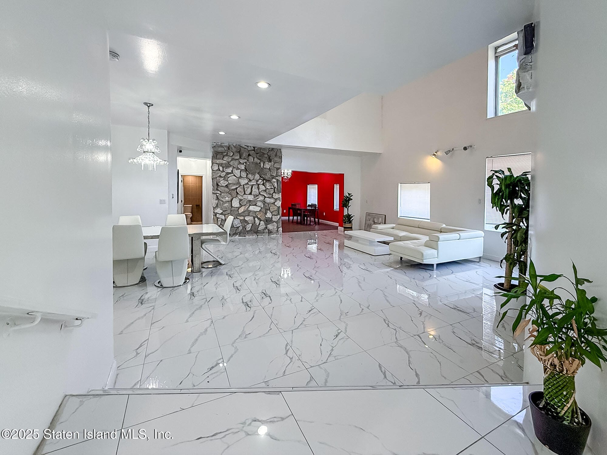 260 Hutchinson Boulevard Image 5