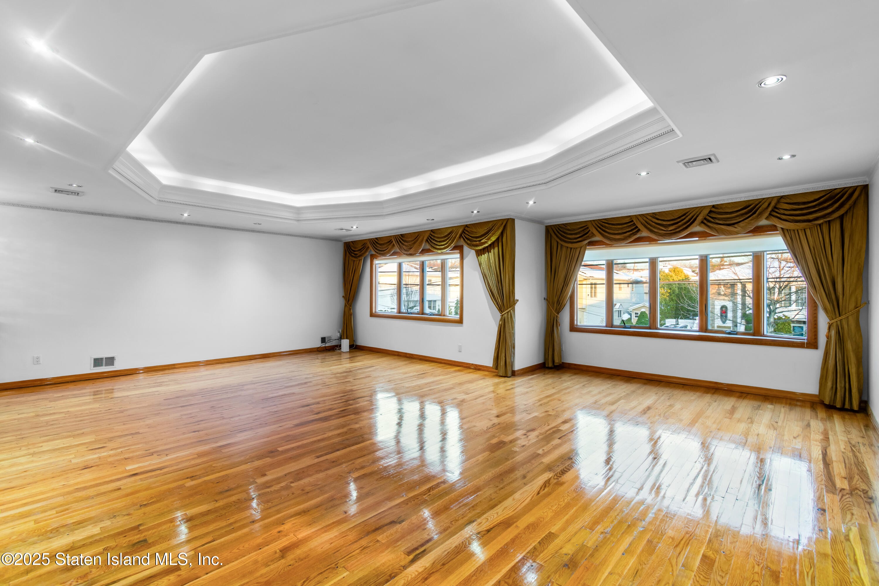380 Gansevoort Boulevard, Staten Island, NY, 10314 image 8