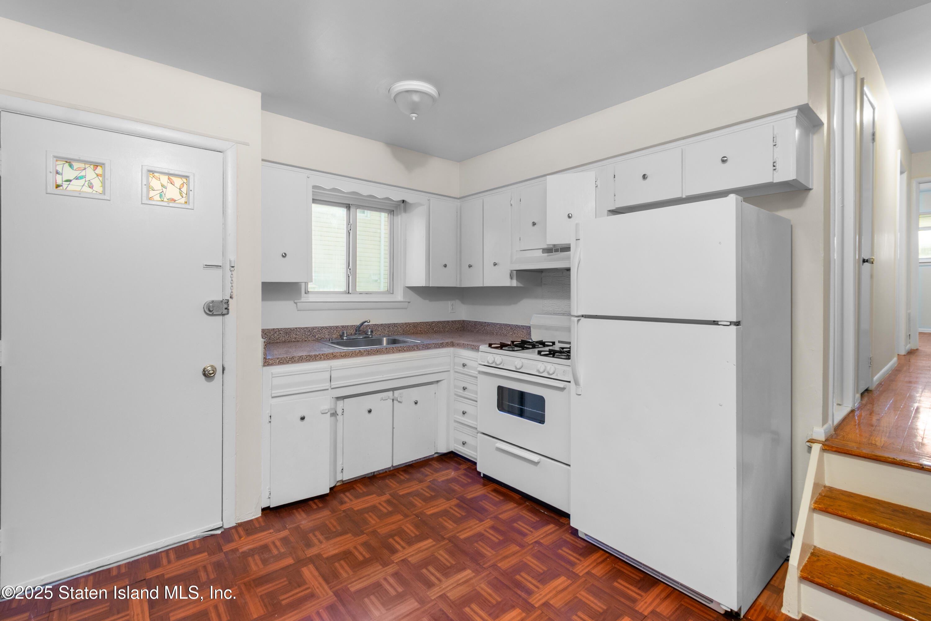 380 Gansevoort Boulevard, Staten Island, NY, 10314 image 29