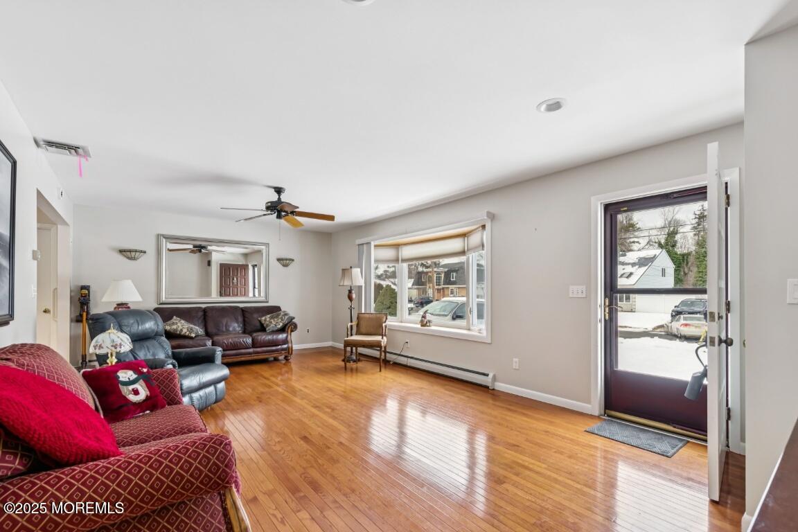 531 Azalea Drive Image 4