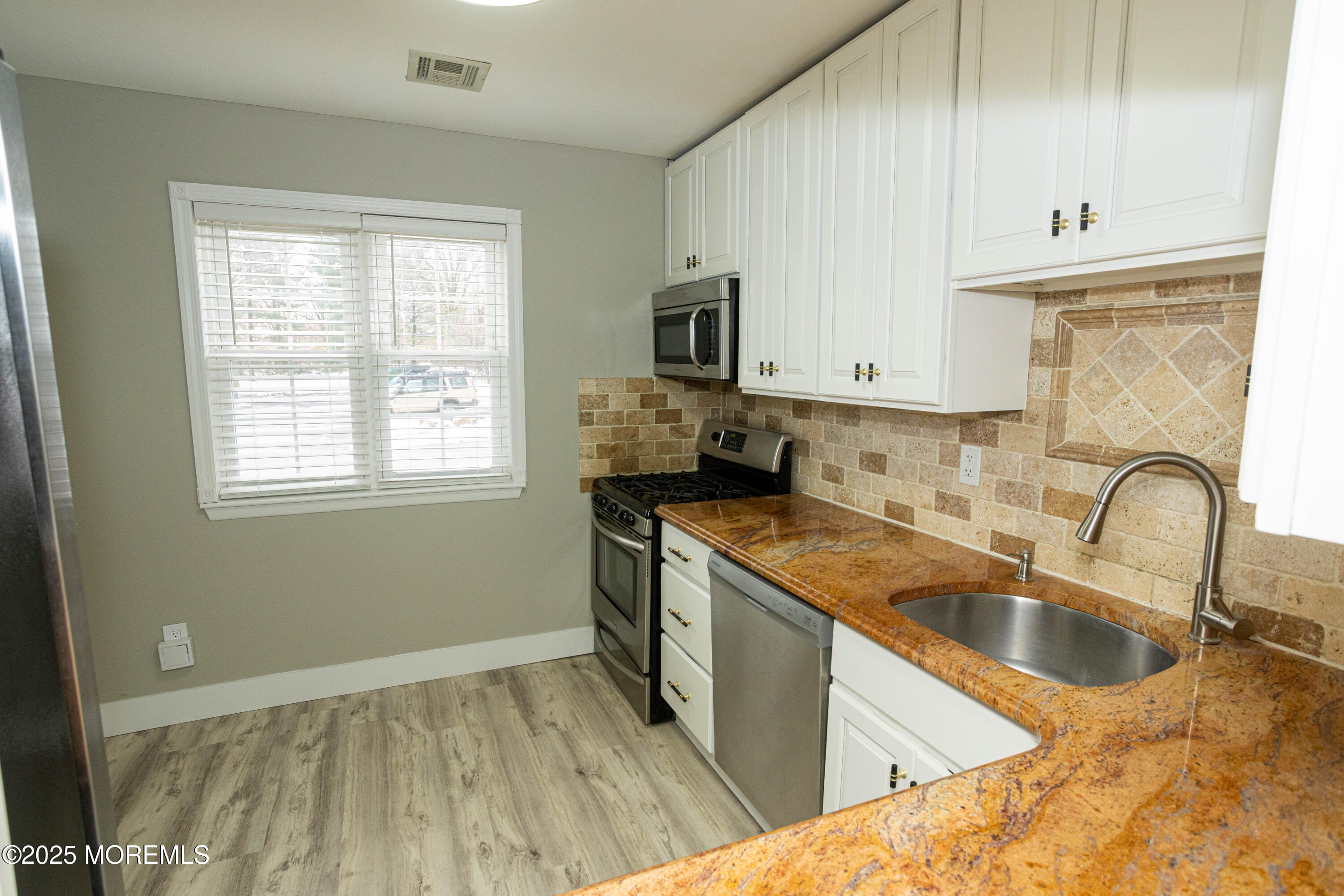 60 County Road 21, Aberdeen, NJ, 07721 image 14