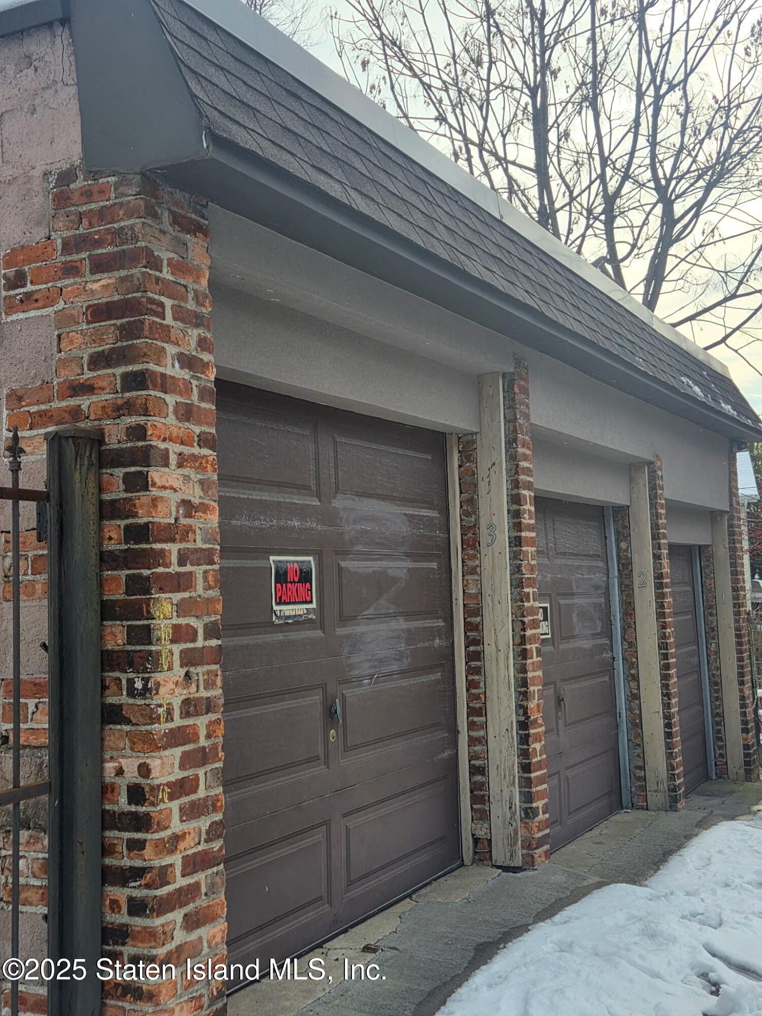 65 St. Pauls Avenue Image 5