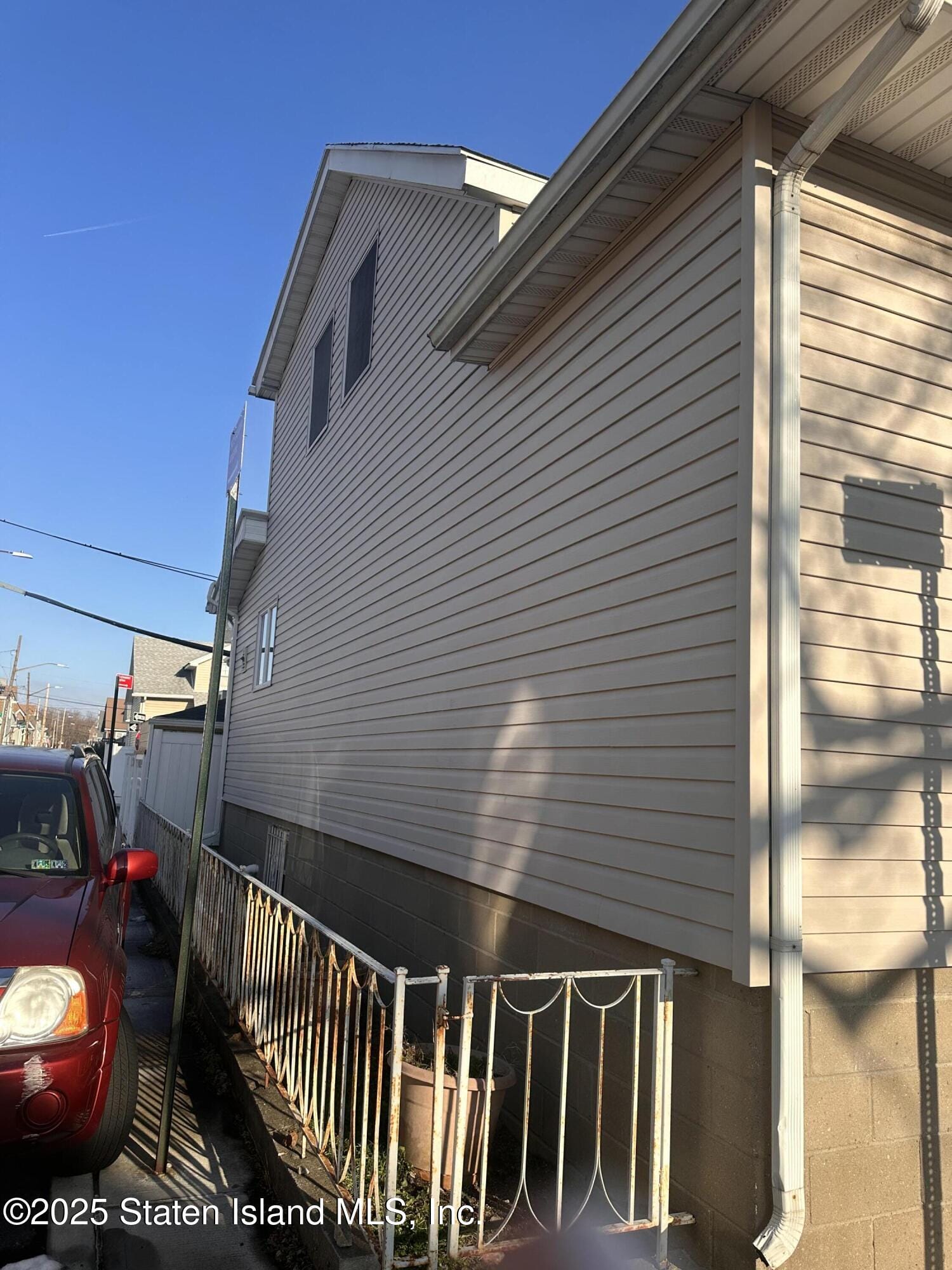 120 Noel Avenue Image 3