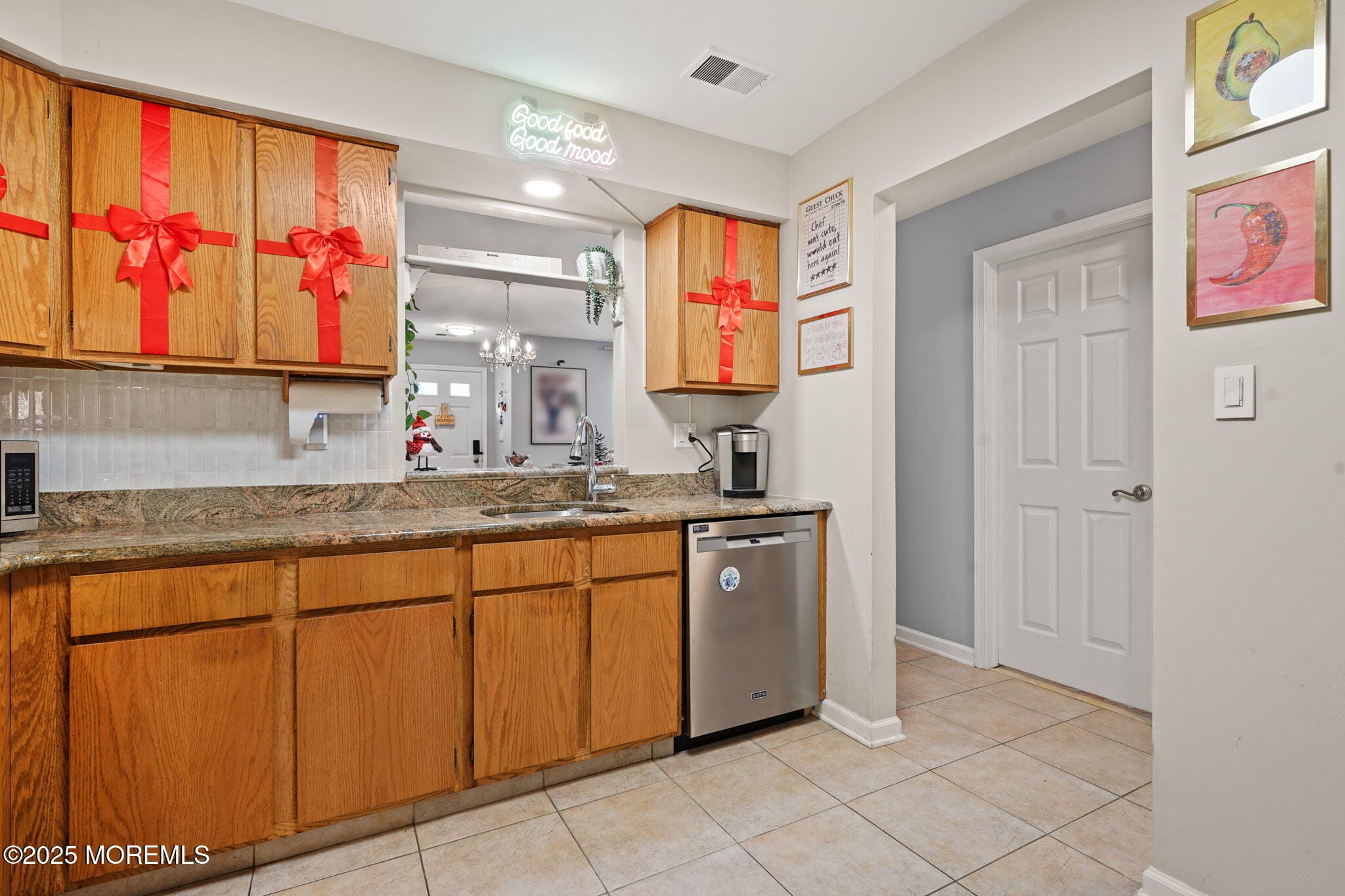 283 Gloucester Court, Aberdeen, NJ, 07747 image 11