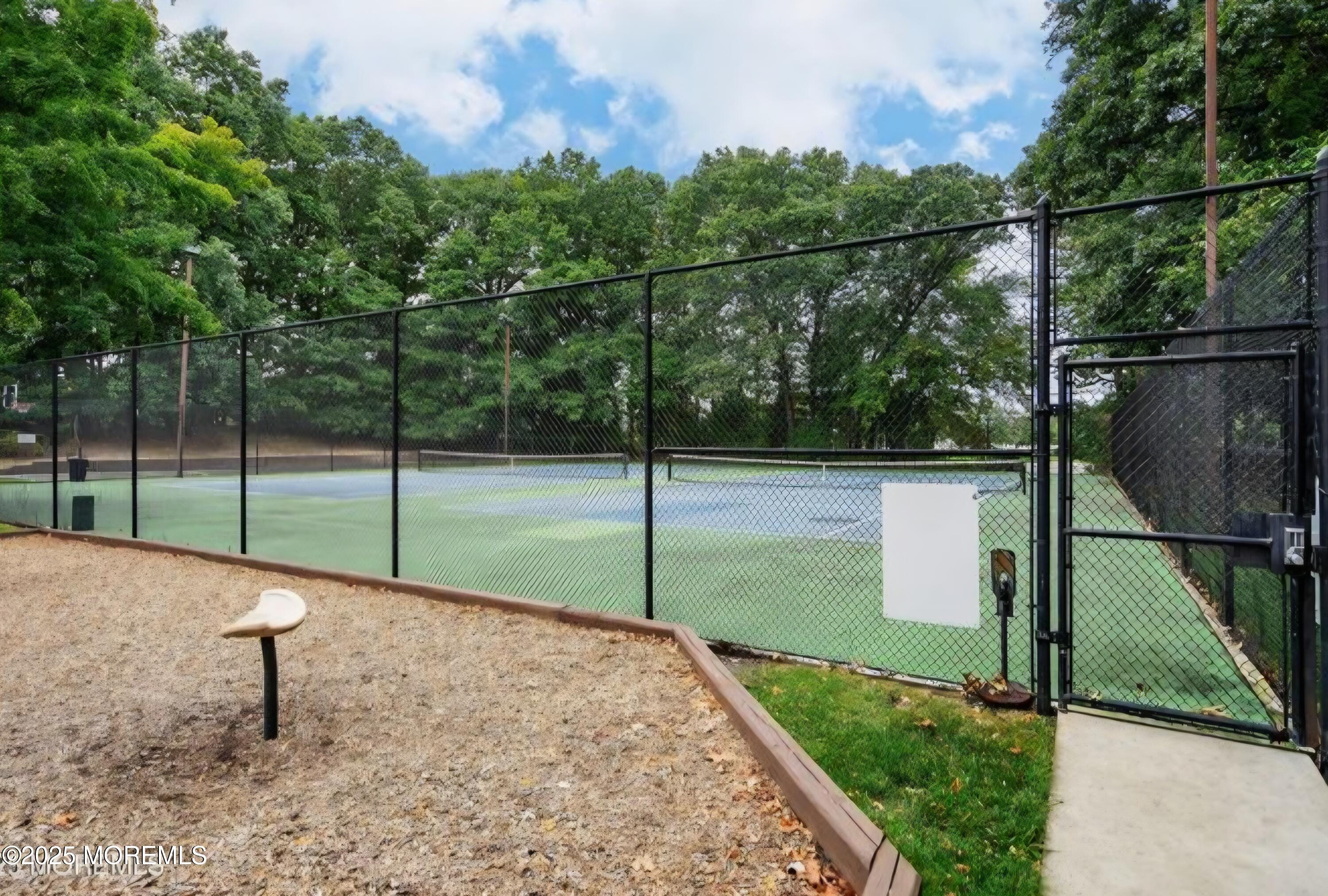 283 Gloucester Court, Aberdeen, NJ, 07747 image 25