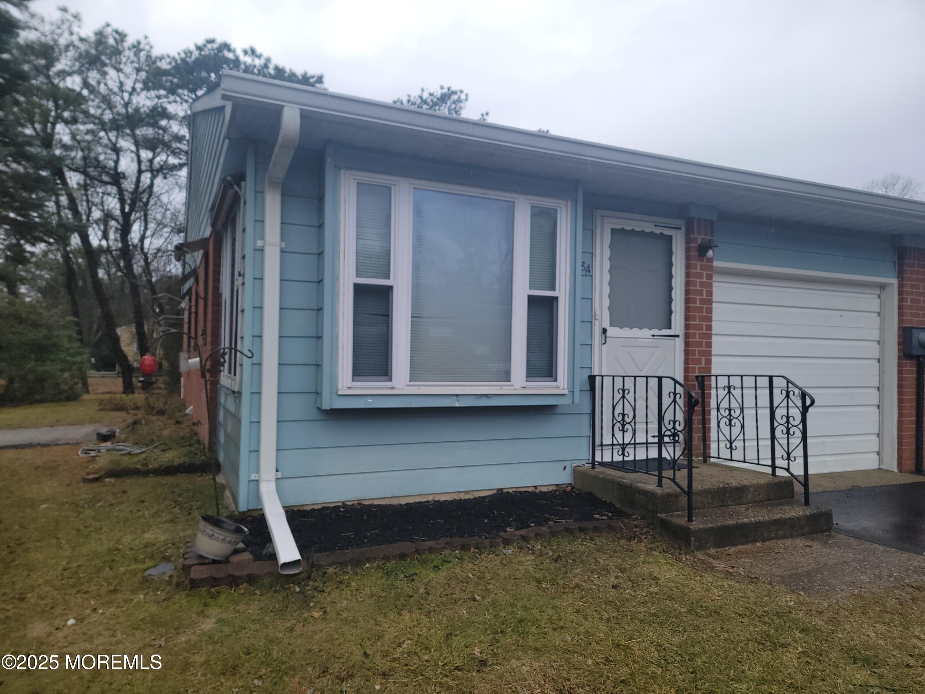 28 A Yorktowne Parkway Image 2