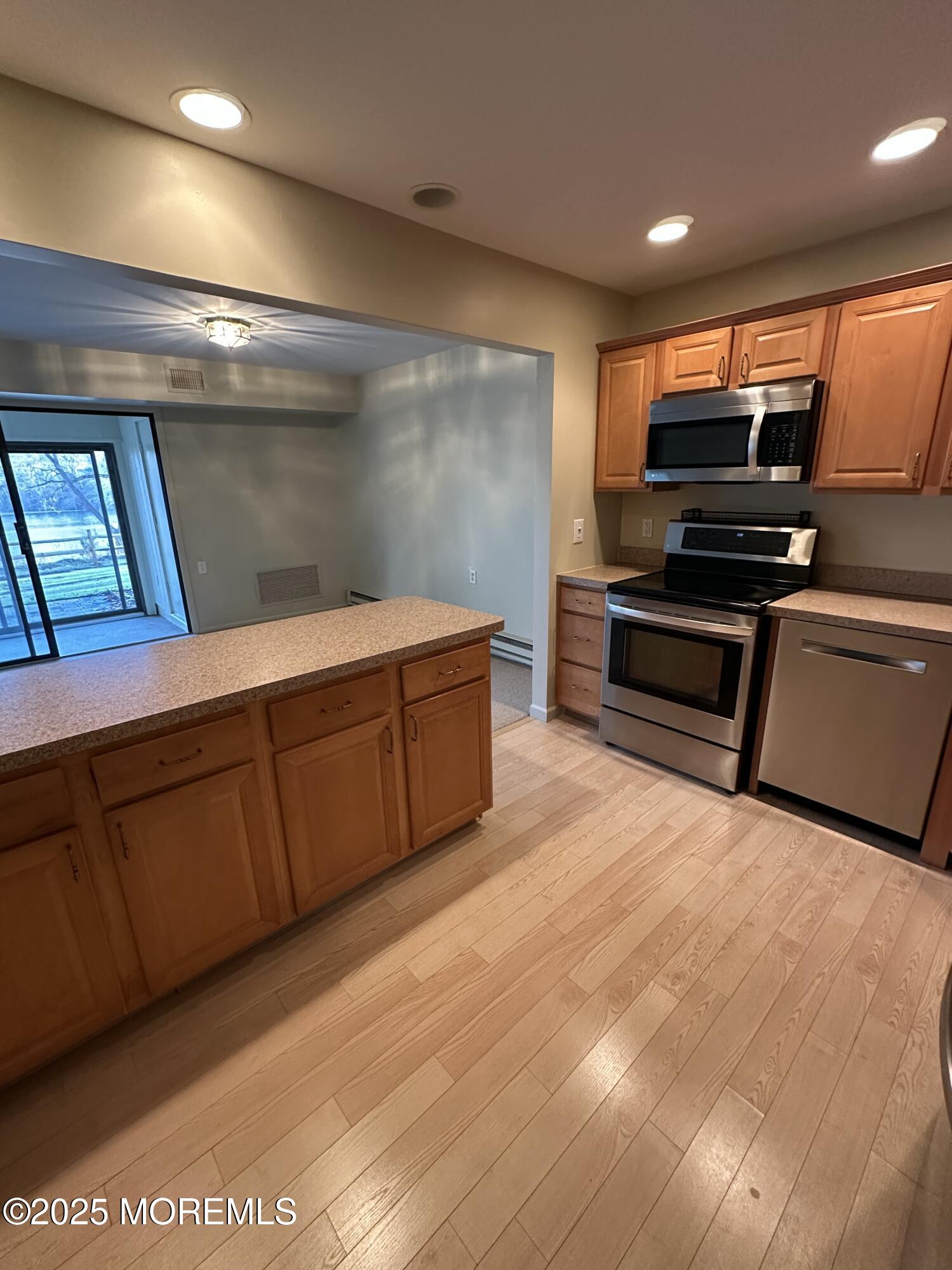 20 Danbury Court, Red Bank, NJ, 07701 image 18