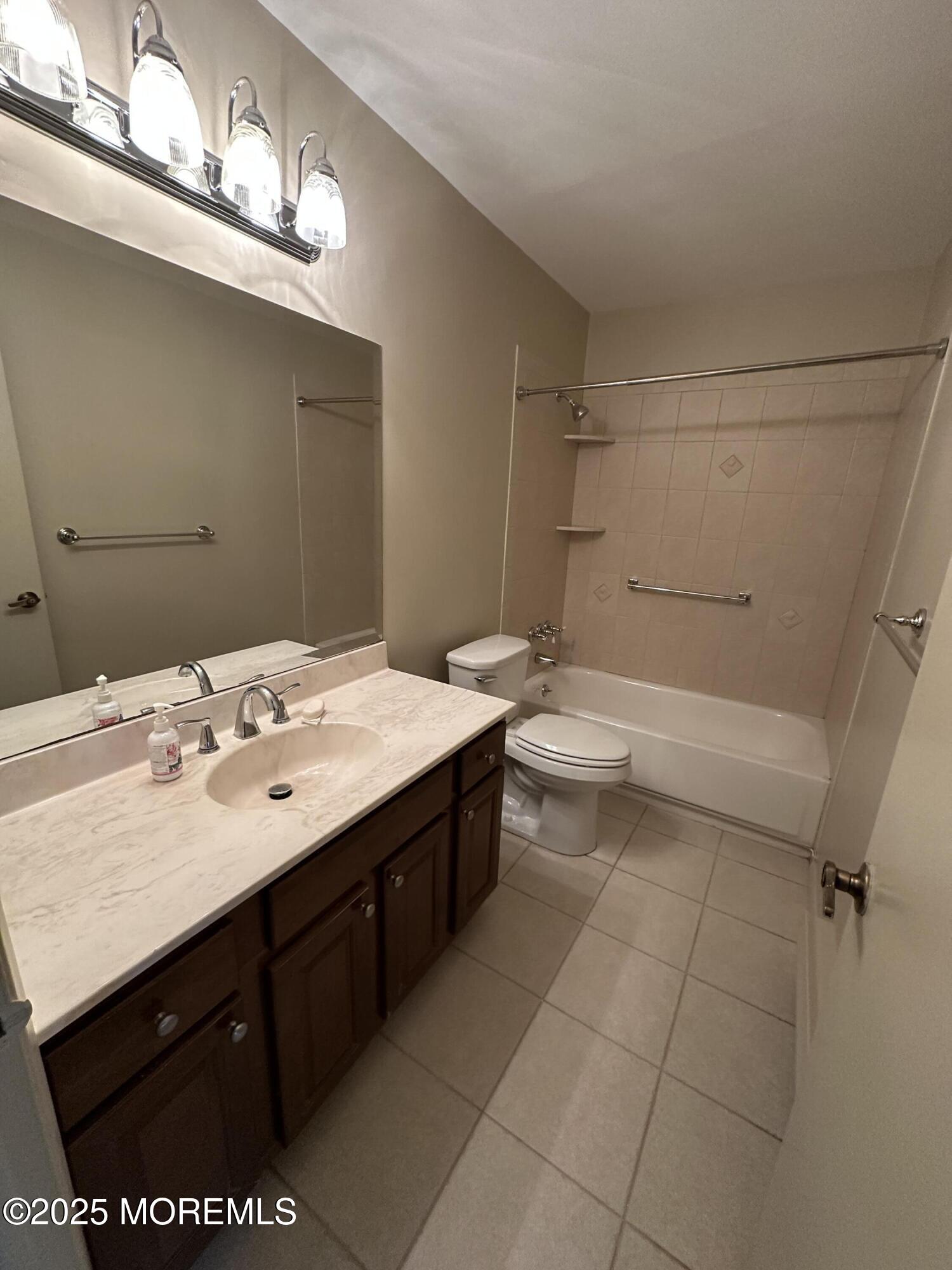 20 Danbury Court, Red Bank, NJ, 07701 image 13