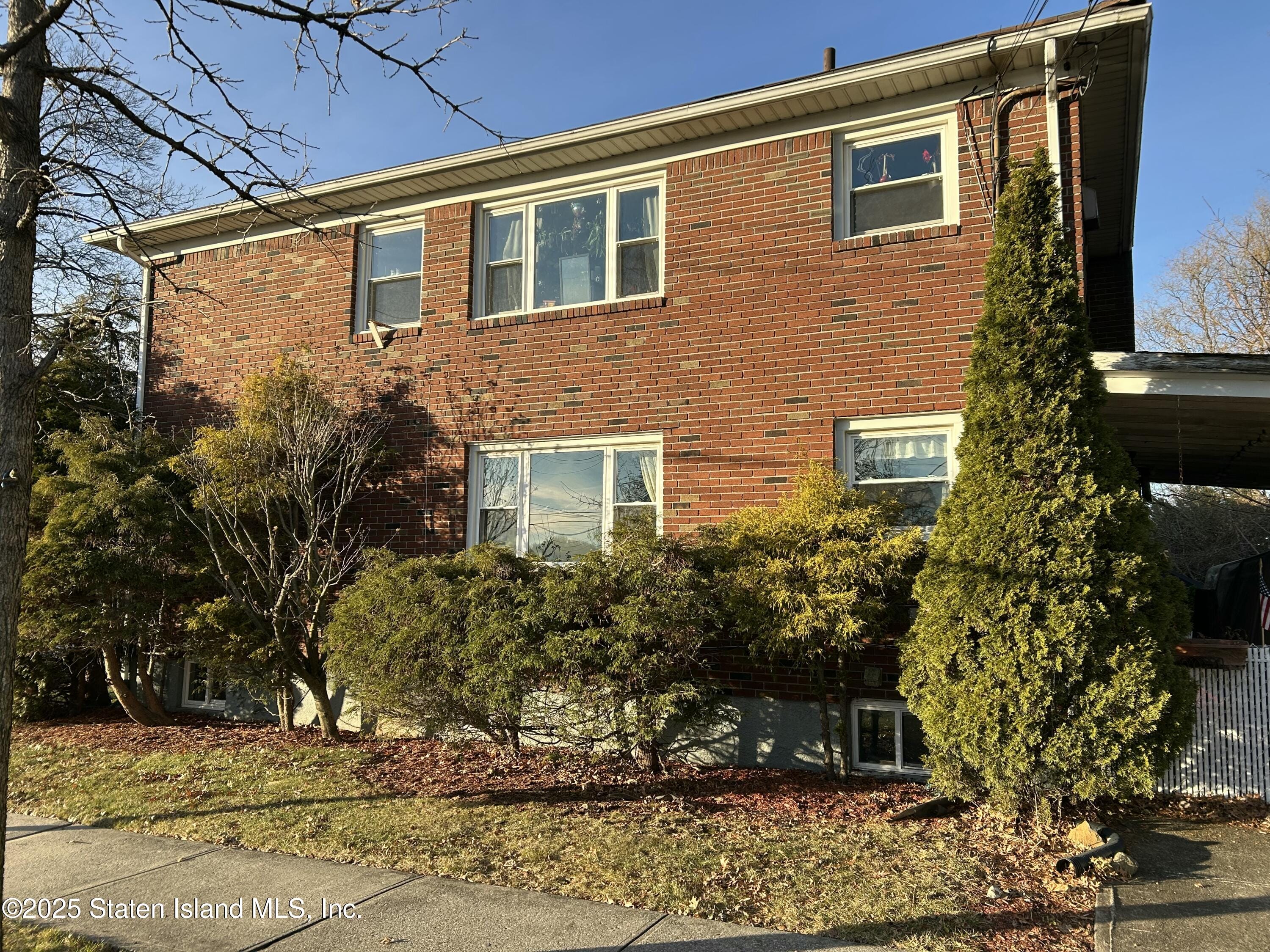735 North Burgher Avenue, Staten Island, NY, 10310 image 25