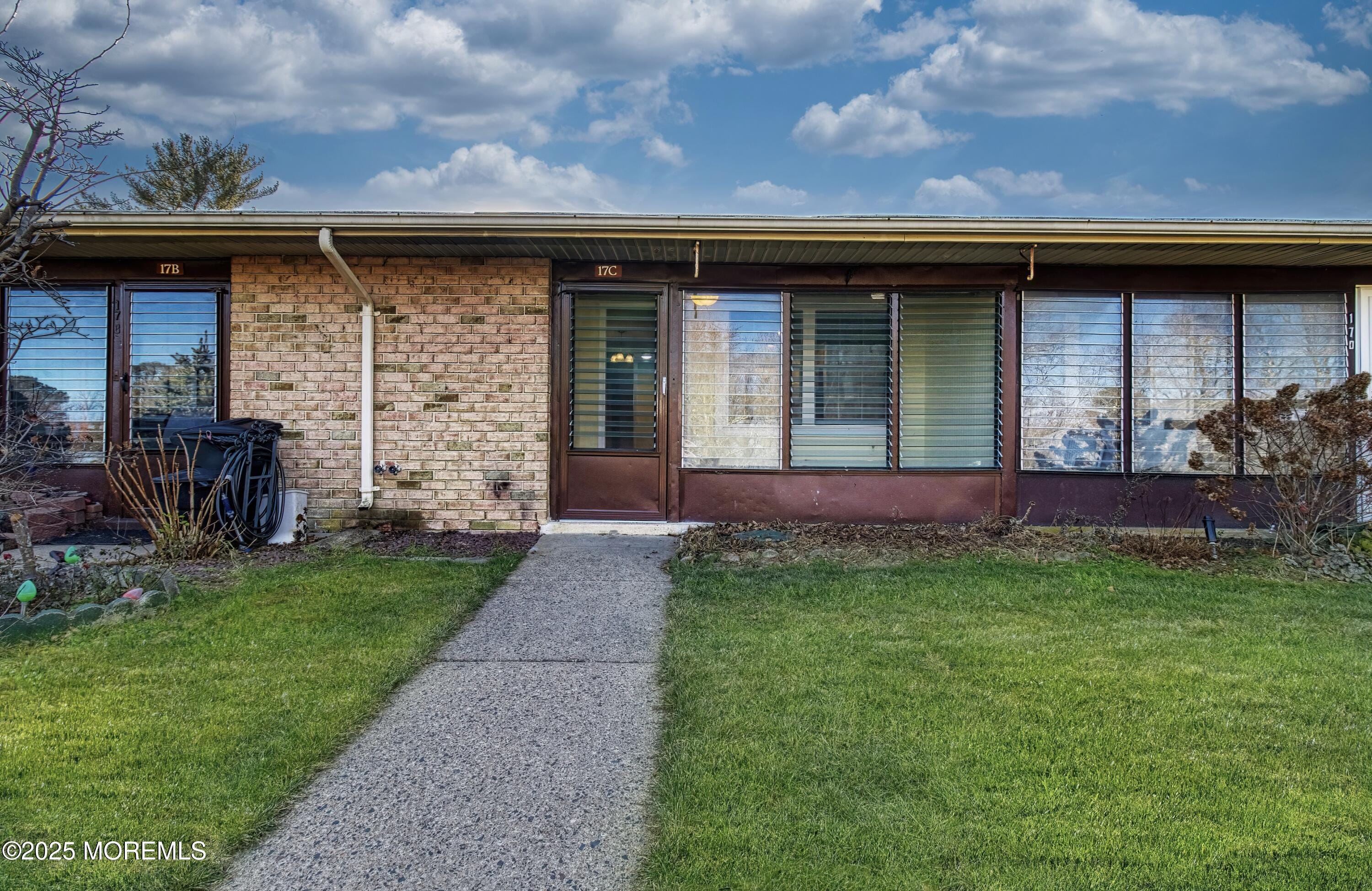 17C Sterling Street Image 2