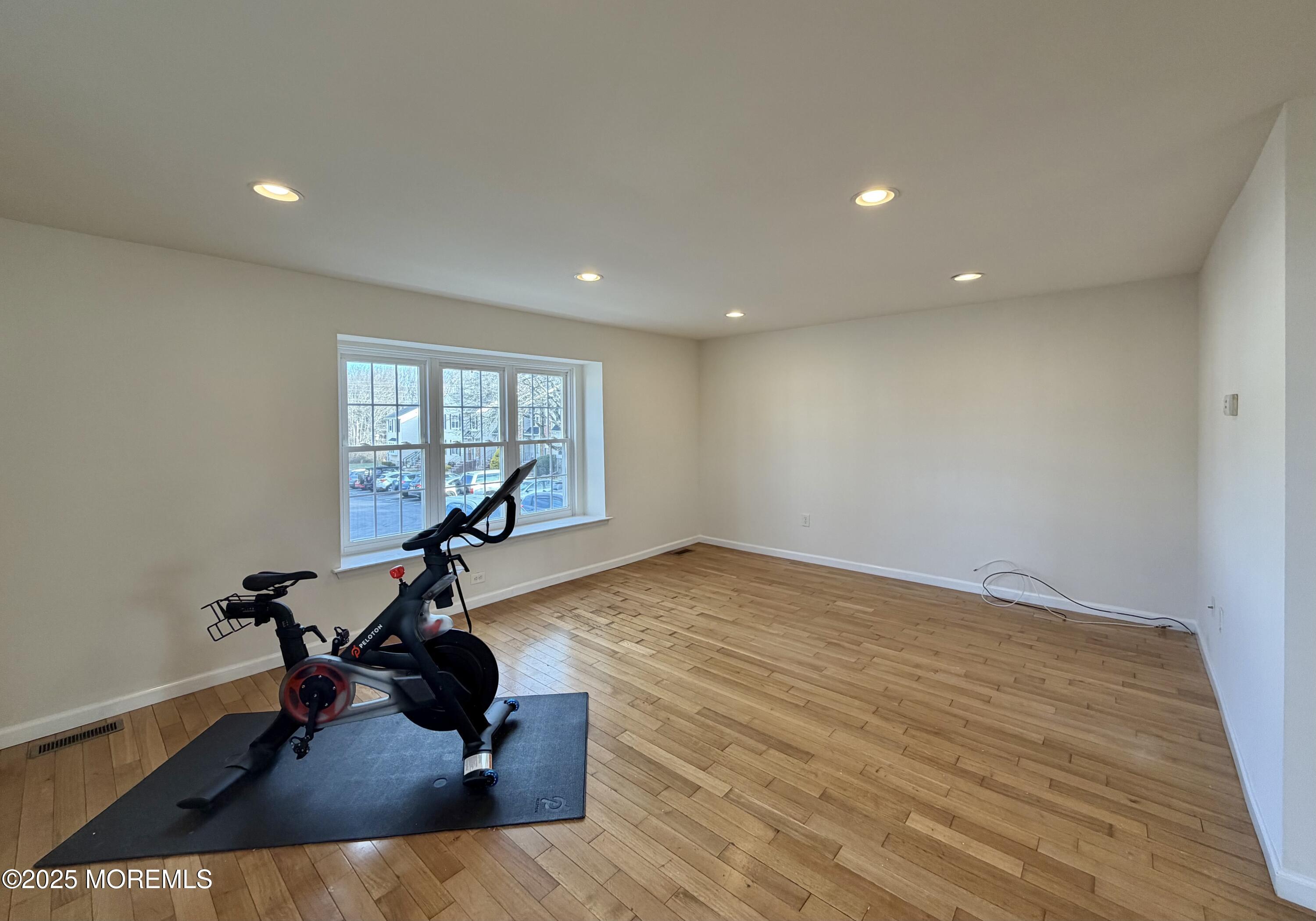 1 Gwizdak Court Image 2