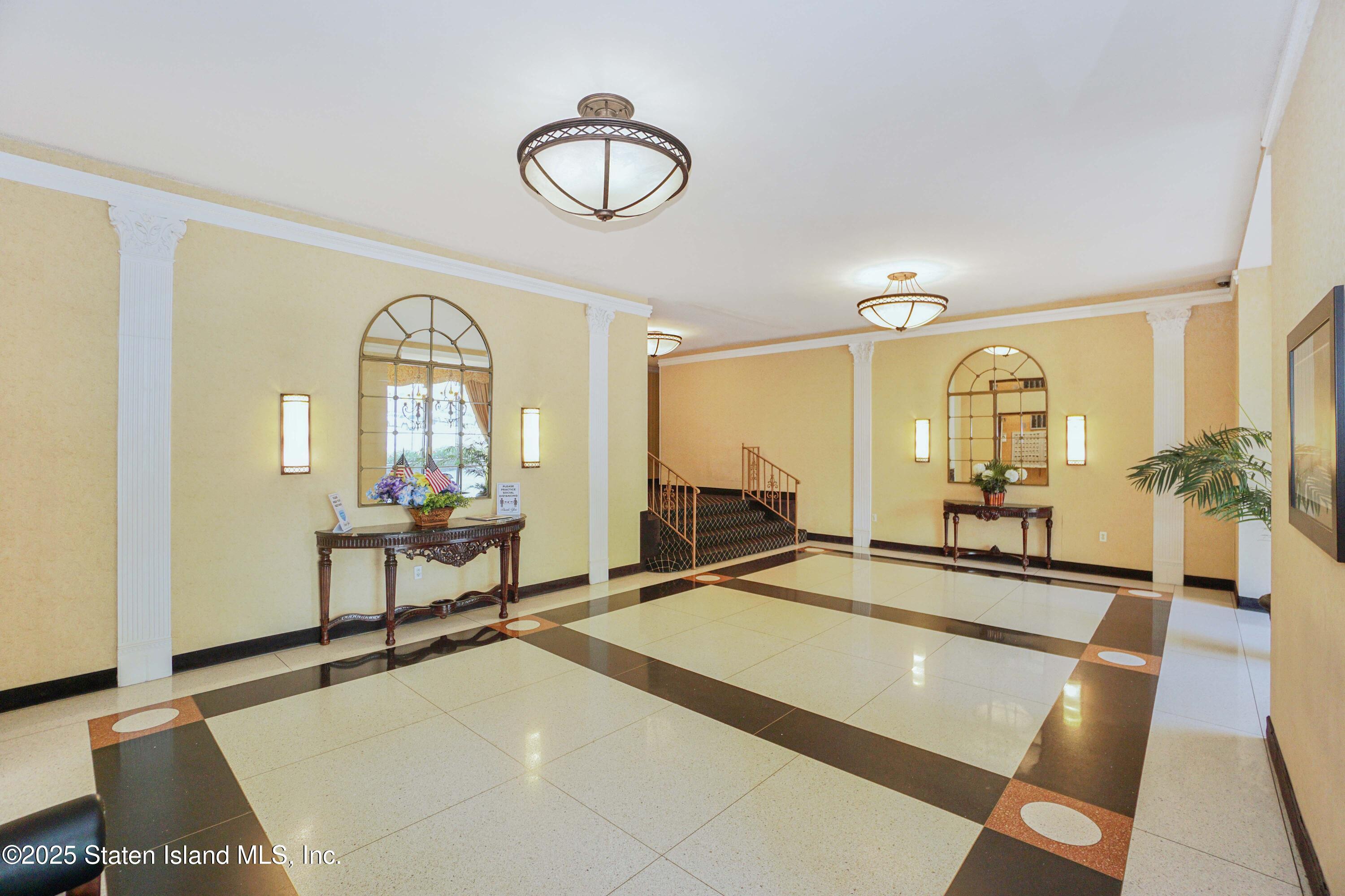 1000 Clove Road L-P Image 4