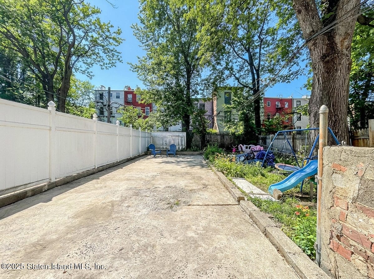 124 Hall Street, Brooklyn, NY, 11205 image 22