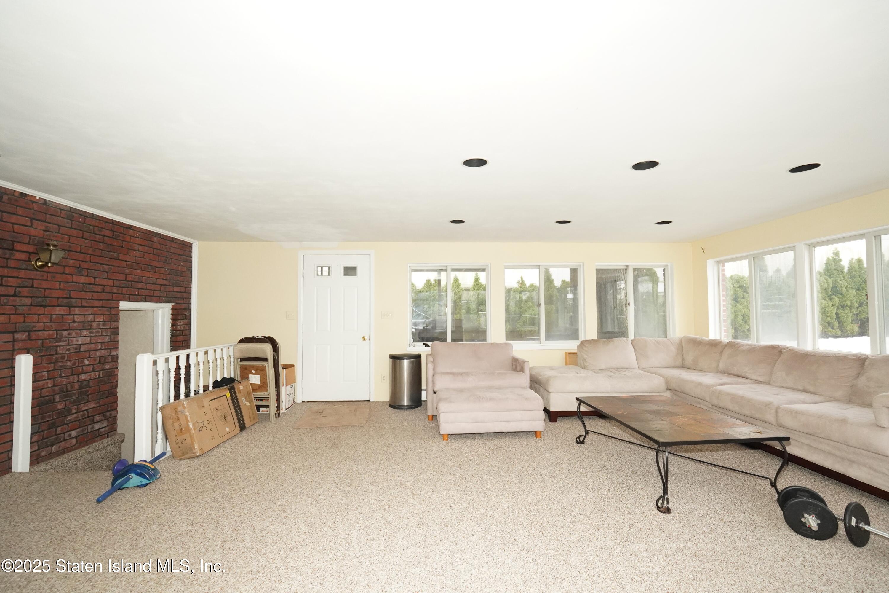 70 Major Avenue Image 5