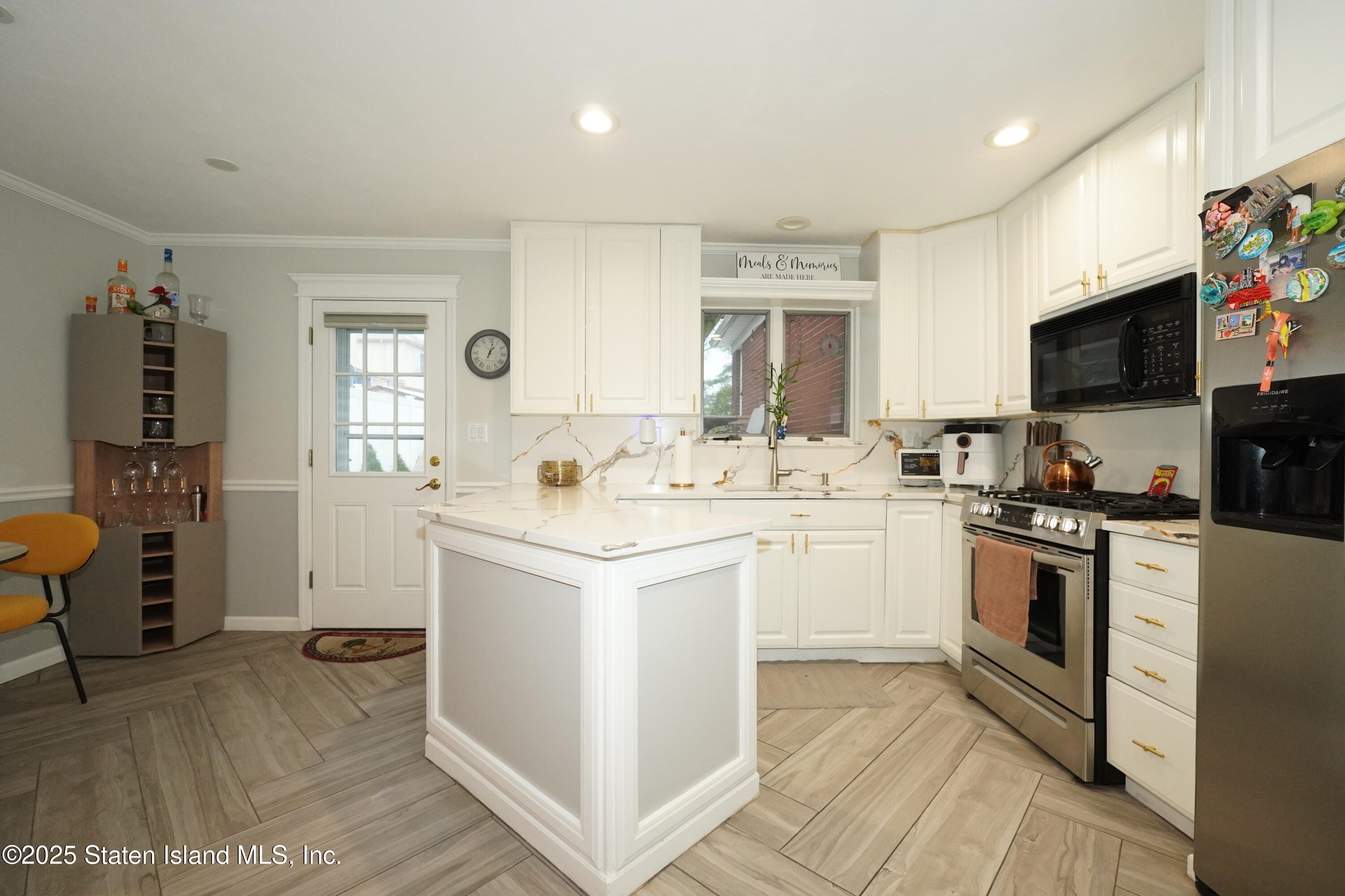 70 Major Avenue, Staten Island, NY, 10305 image 17