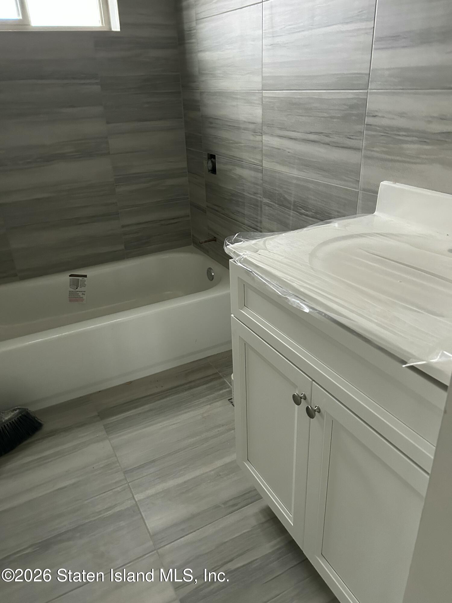 465 Stewart Avenue, Staten Island, NY, 10314 image 8