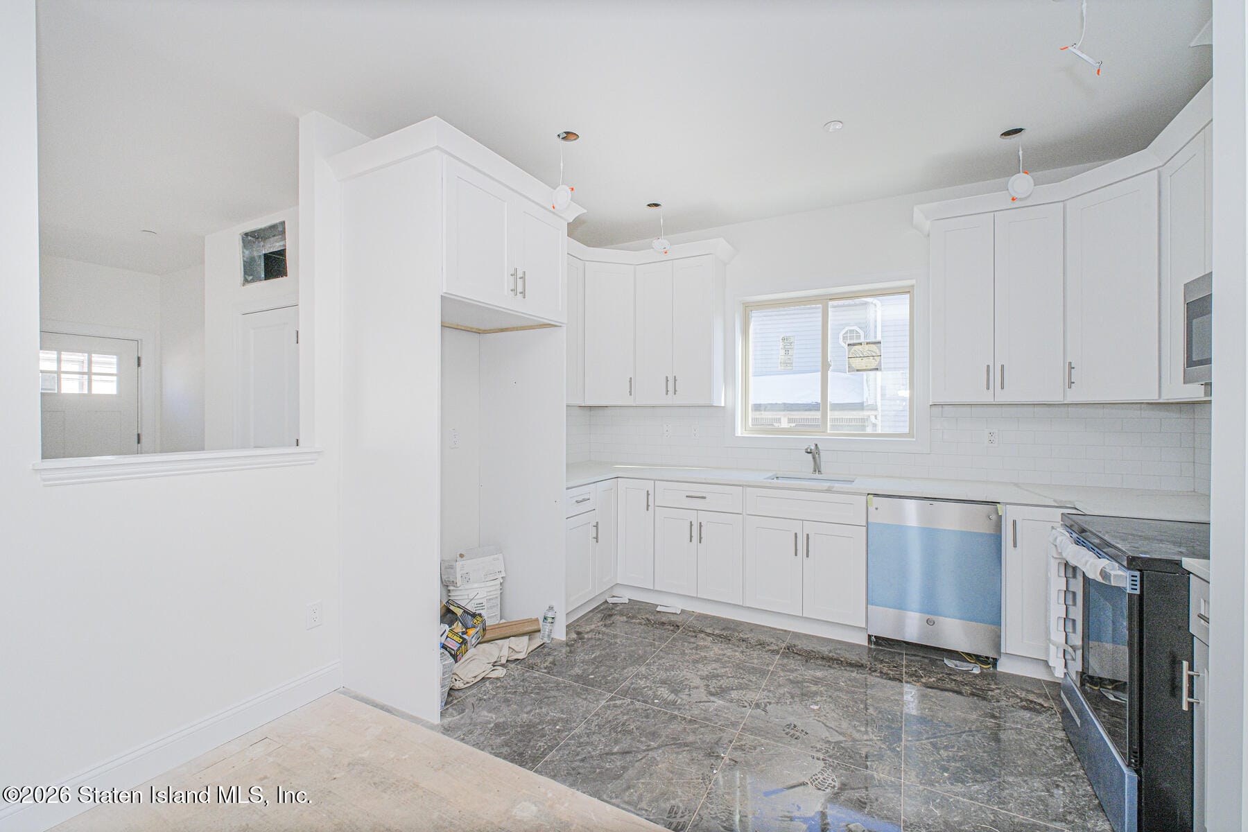 16 Church Avenue, Staten Island, NY, 10314 image 36