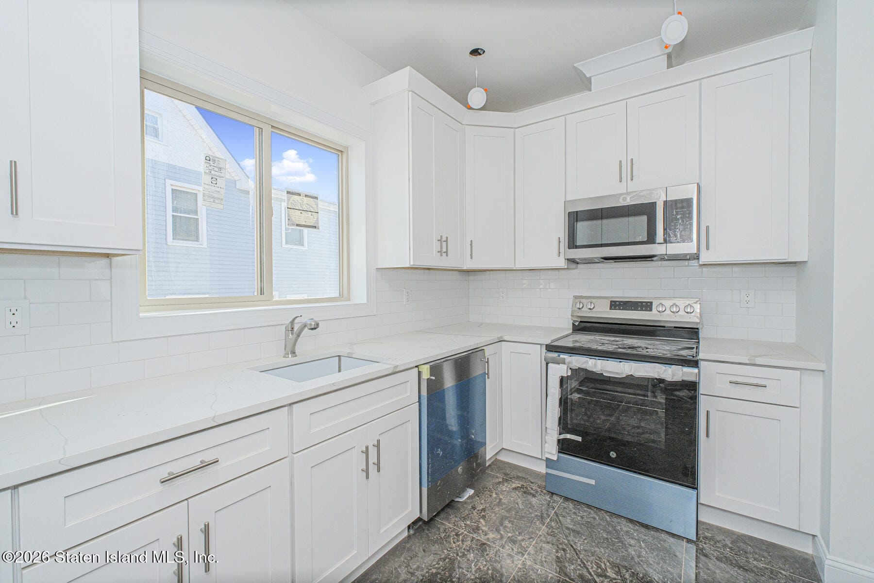 16 Church Avenue, Staten Island, NY, 10314 image 37