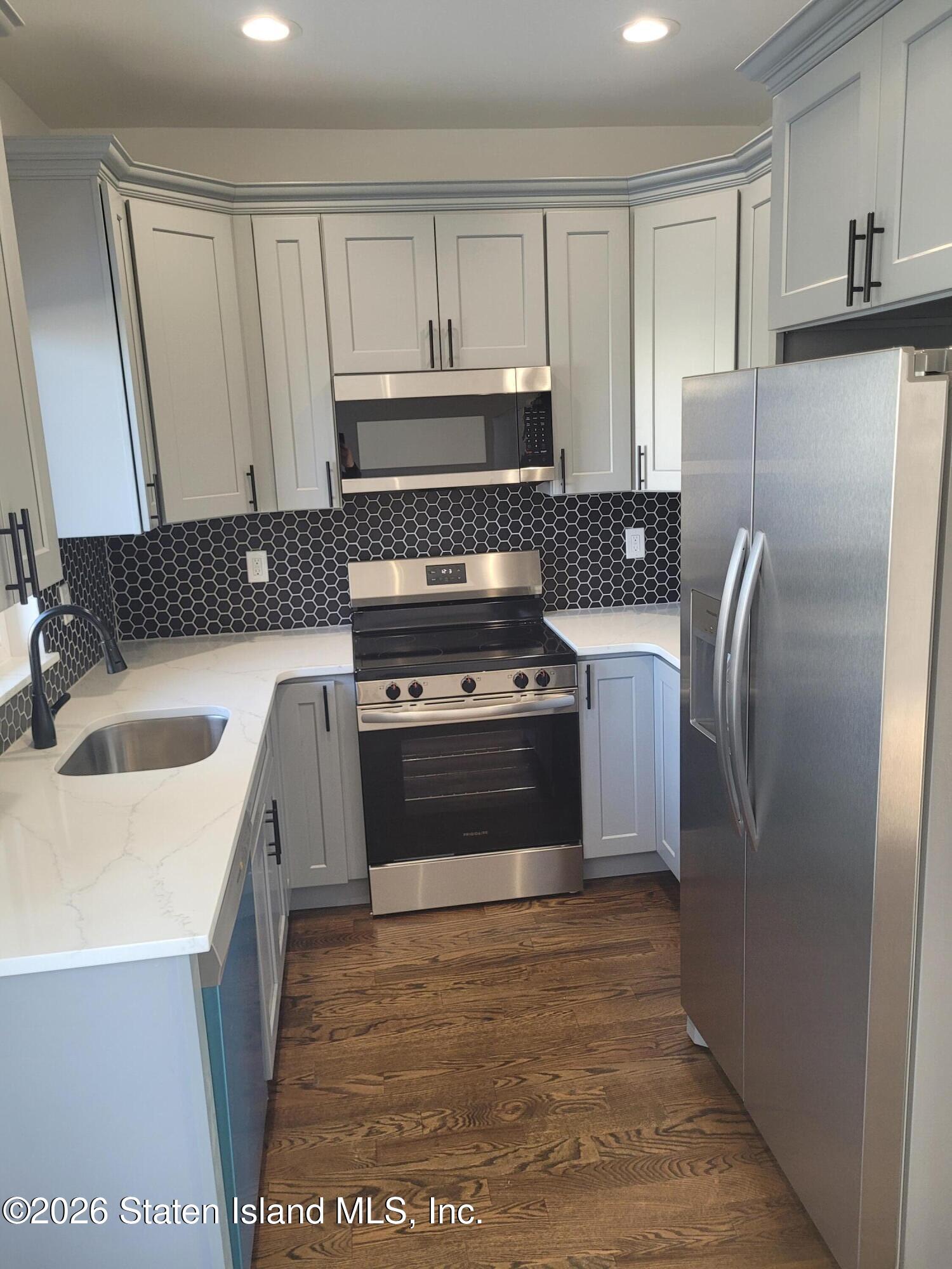 59 Maple Terrace, Staten Island, NY, 10306 image 6