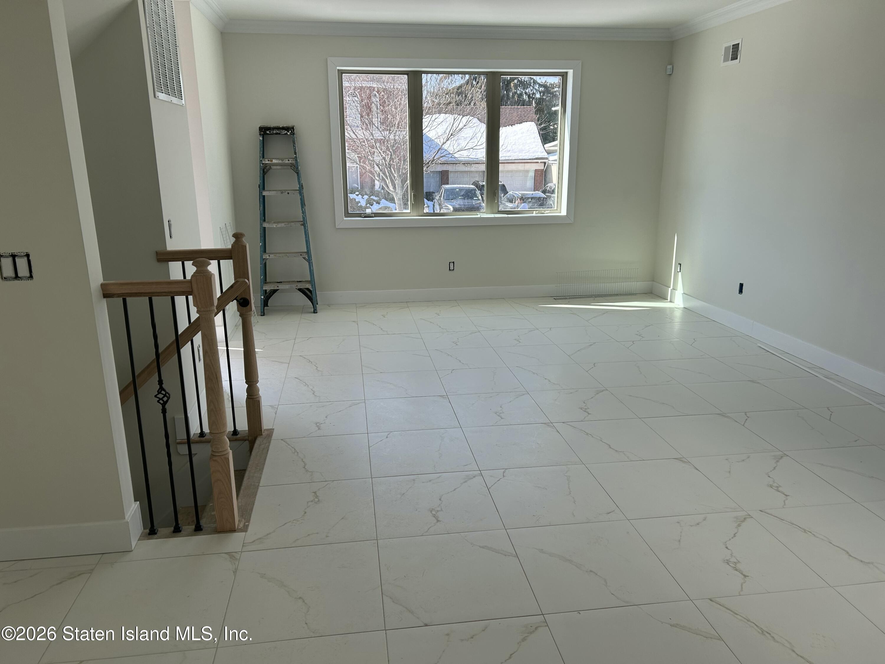 465 Stewart Avenue Image 4