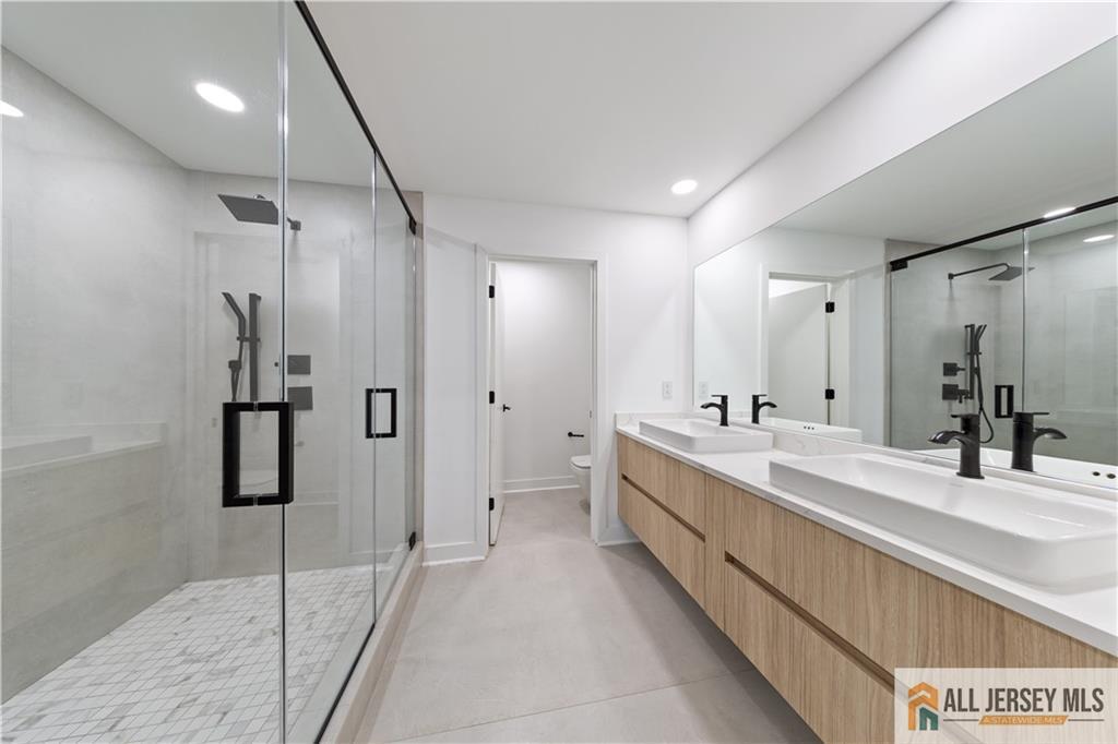 2 Harbor Front Plaza, Elizabeth, NJ, 07206 image 13