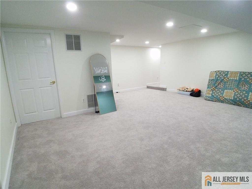 53 Regal Drive, South Brunswick, NJ, 08852 image 24