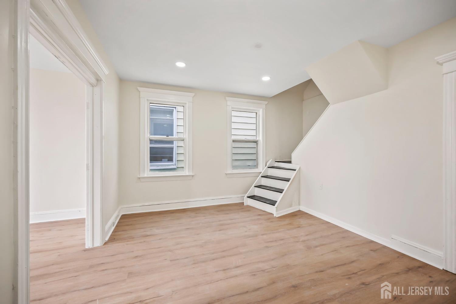 264 Barclay Street, Perth Amboy, NJ, 08861 image 18