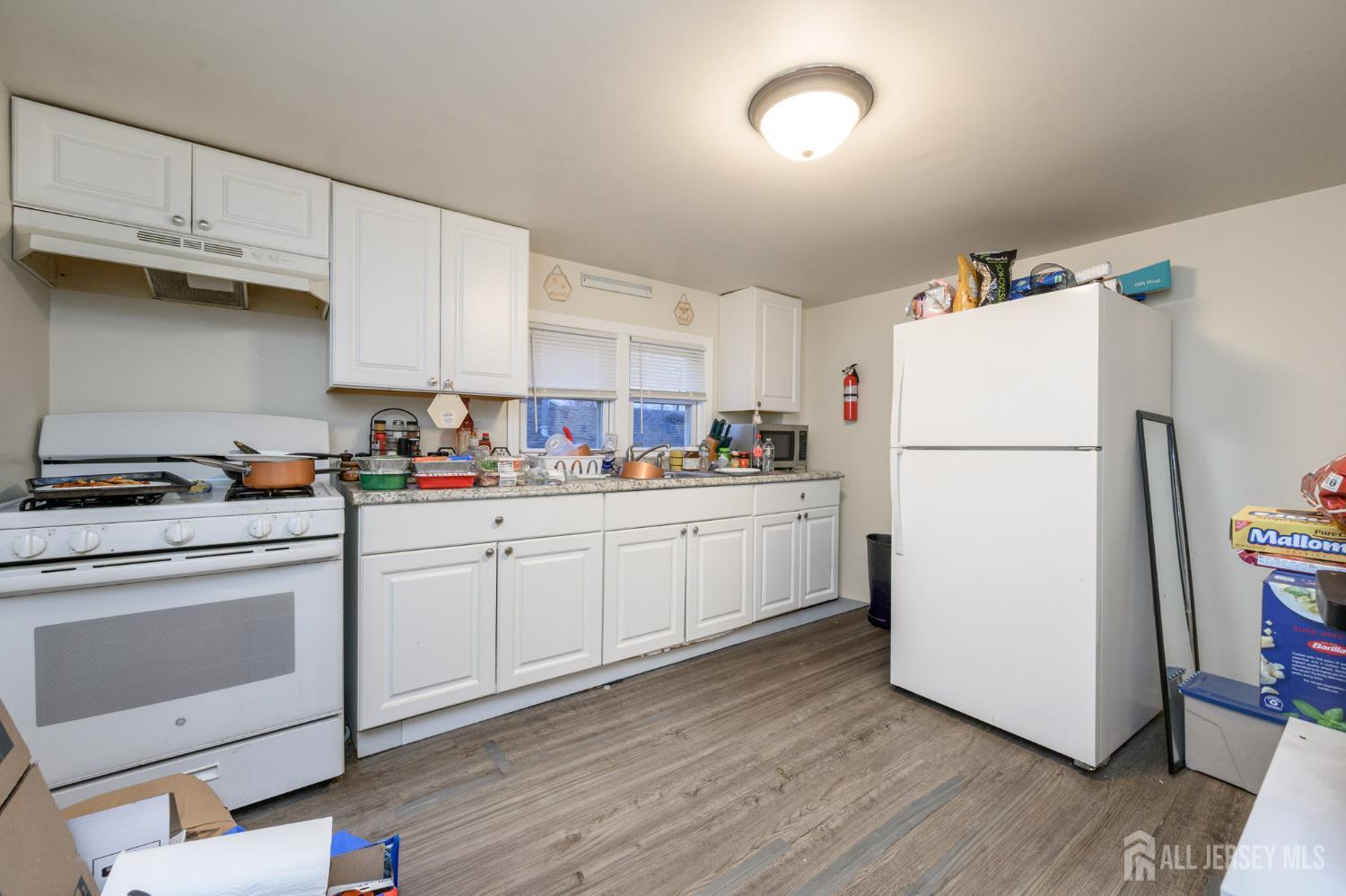 122 S Rosewell Avenue, South Amboy, NJ, 08879 image 25