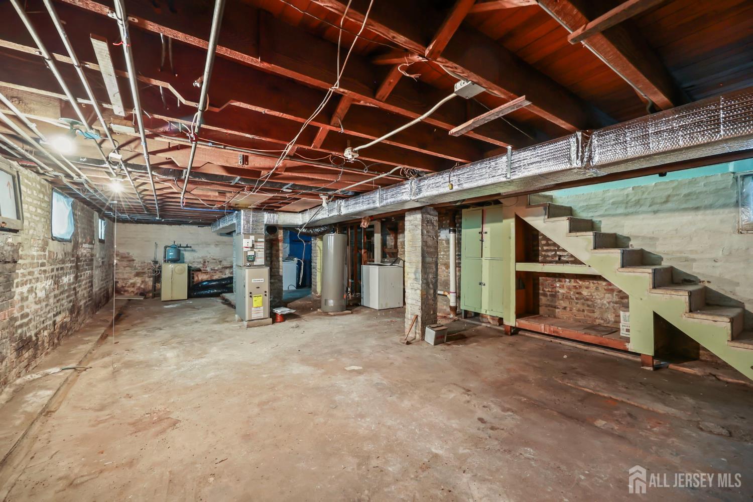 264 Barclay Street, Perth Amboy, NJ, 08861 image 17