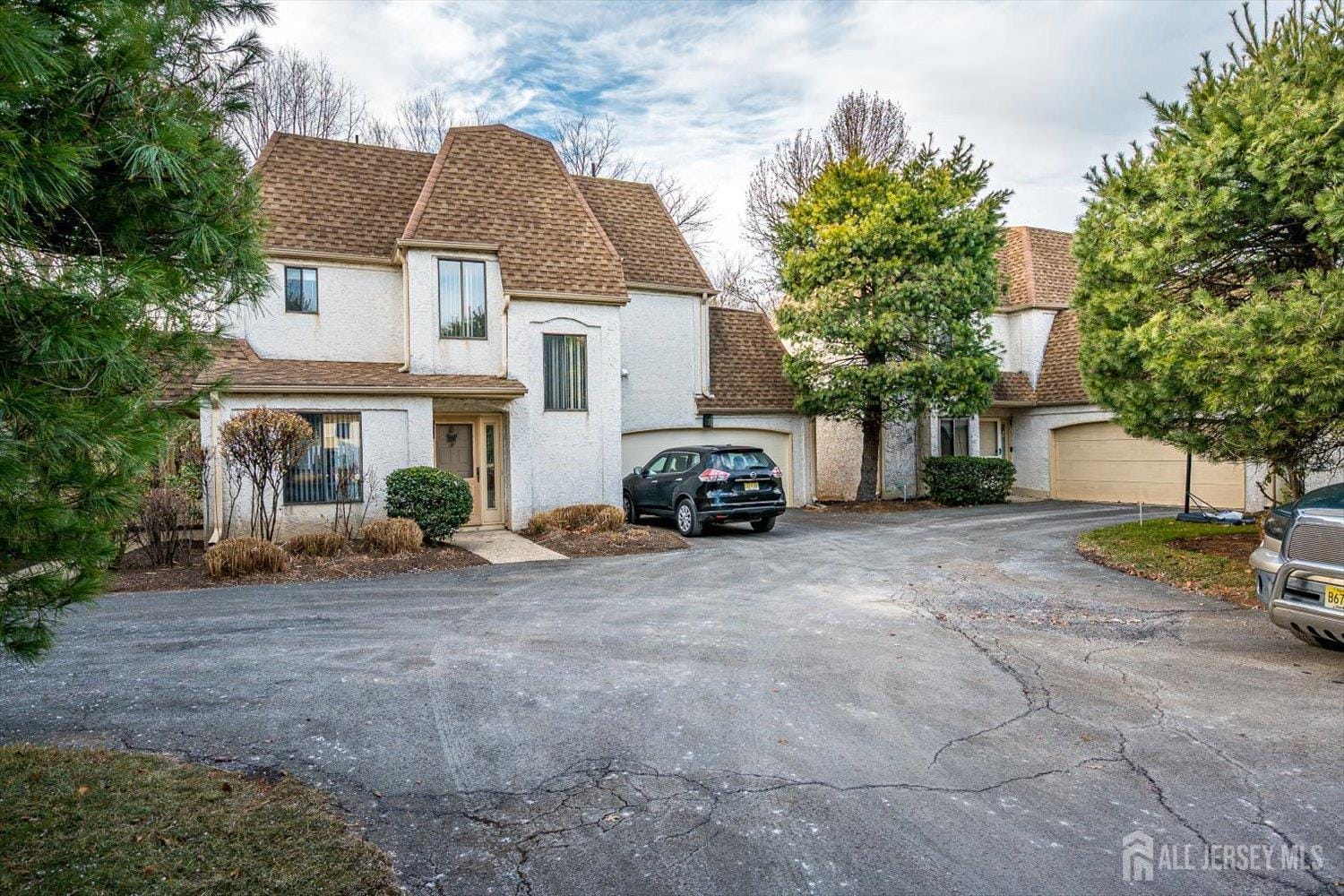 28 Nicole Terrace, Edison, NJ, 08820