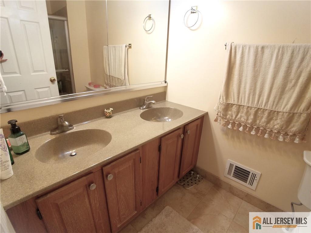 53 Regal Drive, South Brunswick, NJ, 08852 image 12