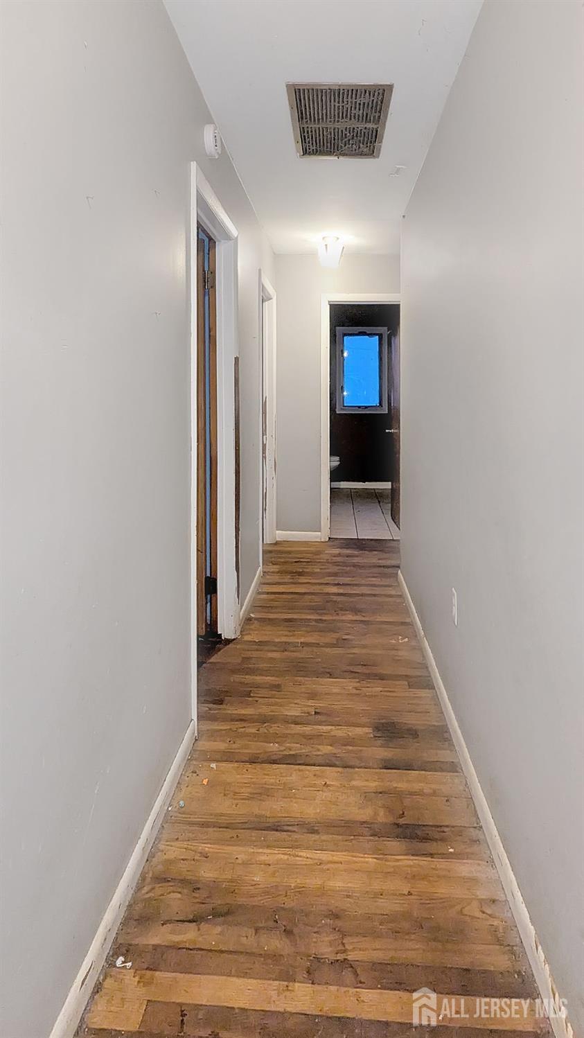 341 Jefferson Street Image 5