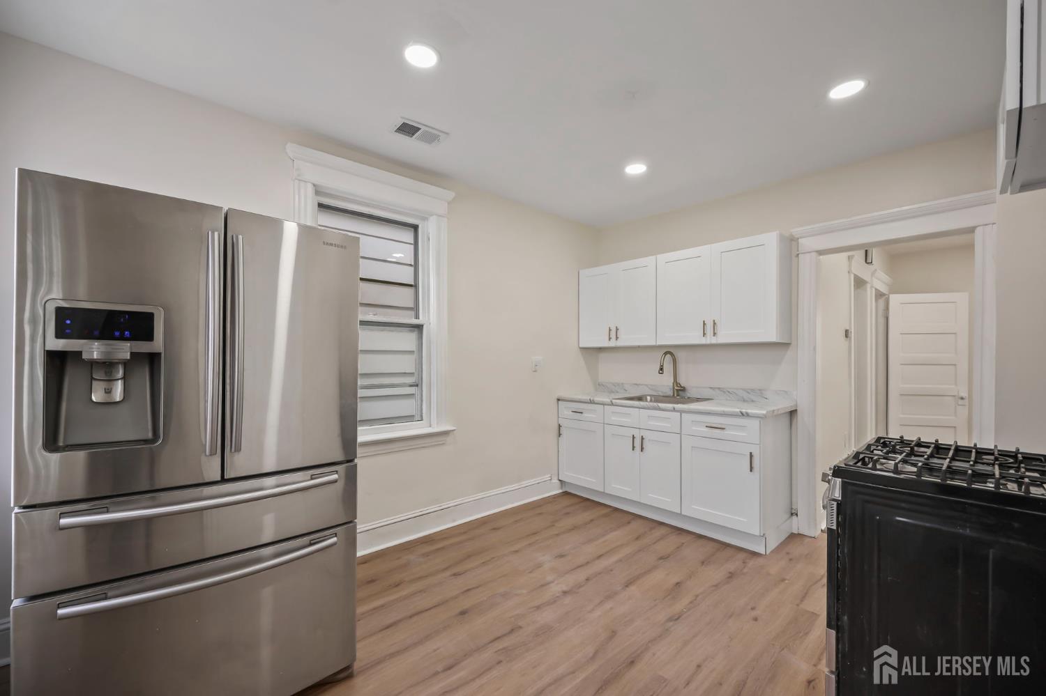 264 Barclay Street, Perth Amboy, NJ, 08861 image 29