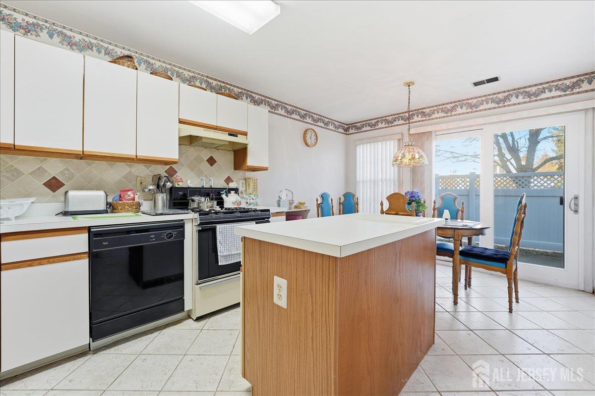 11 Letts Court, Sayreville, NJ, 08872 image 6