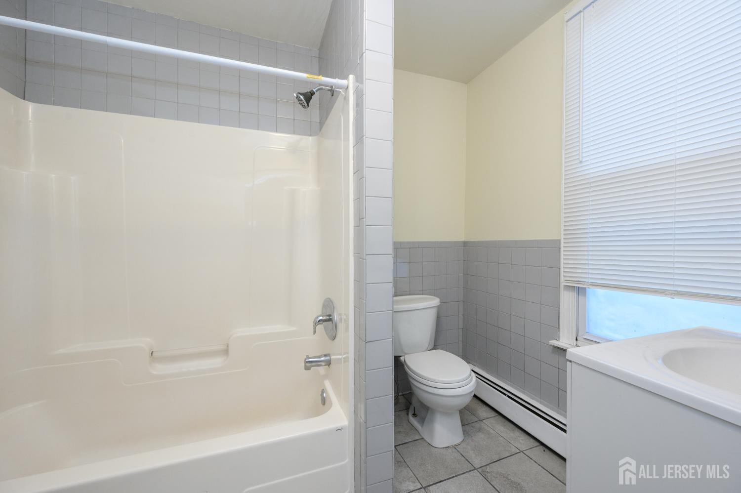 122 S Rosewell Avenue, South Amboy, NJ, 08879 image 9